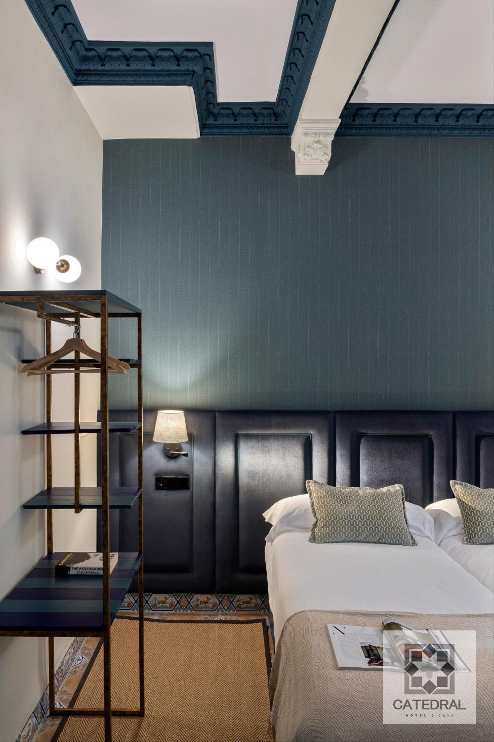 Superior Twin Room - Photo 4