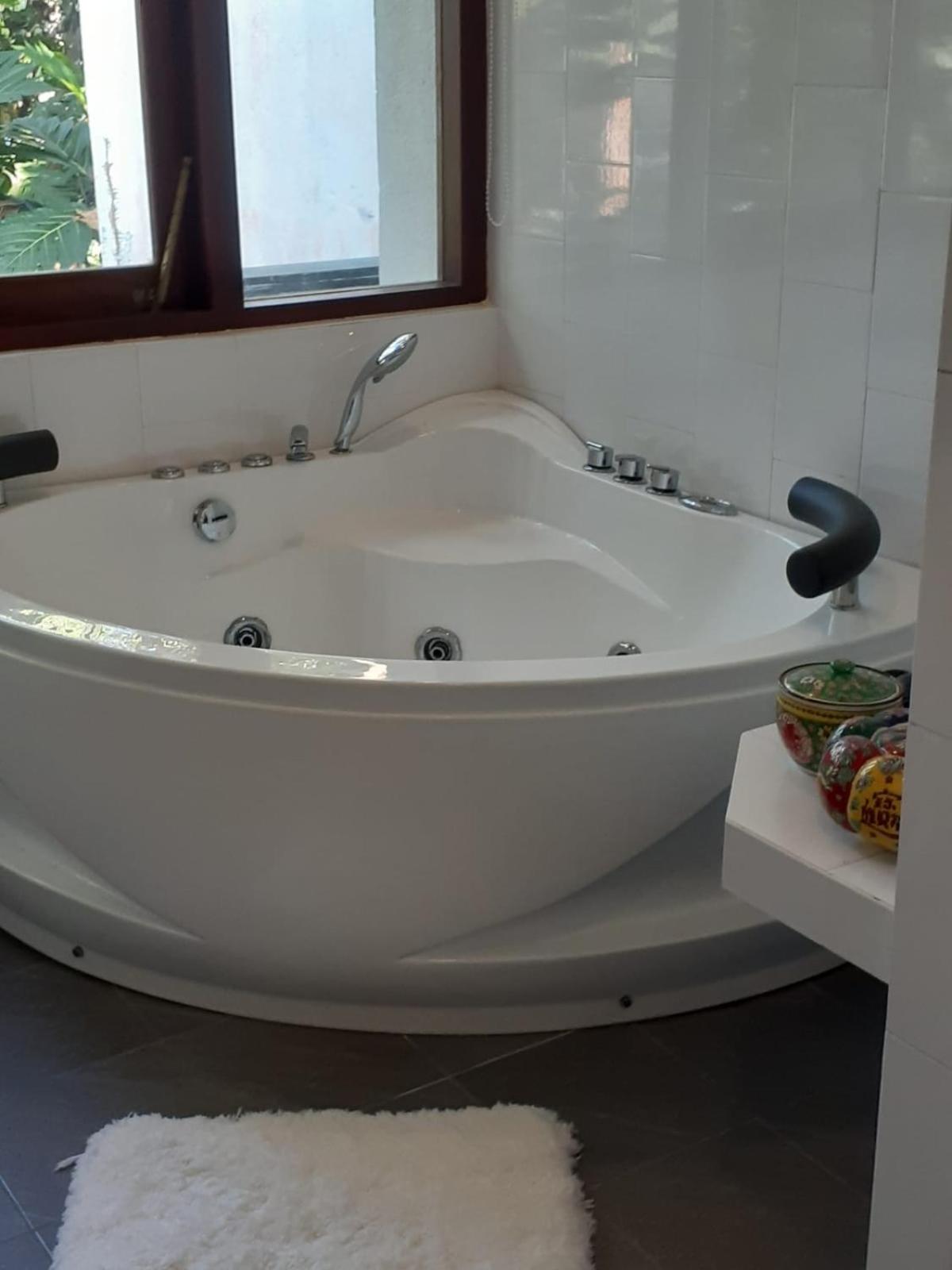 Deluxe Double Room with Balcony photo 3