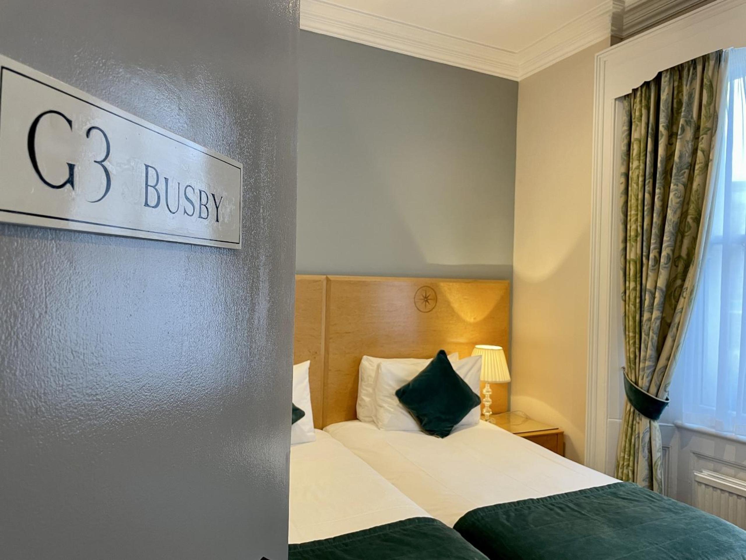 Deluxe Twin Room photo 3