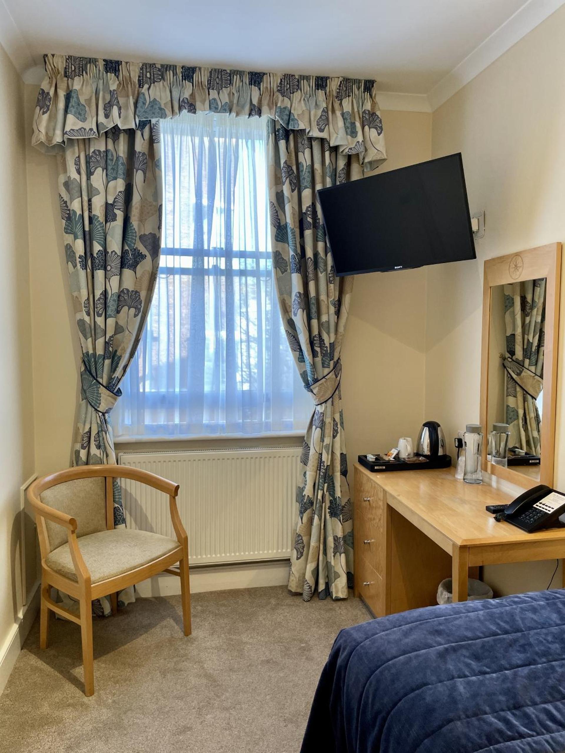 Standard Single Room with Shower photo 1