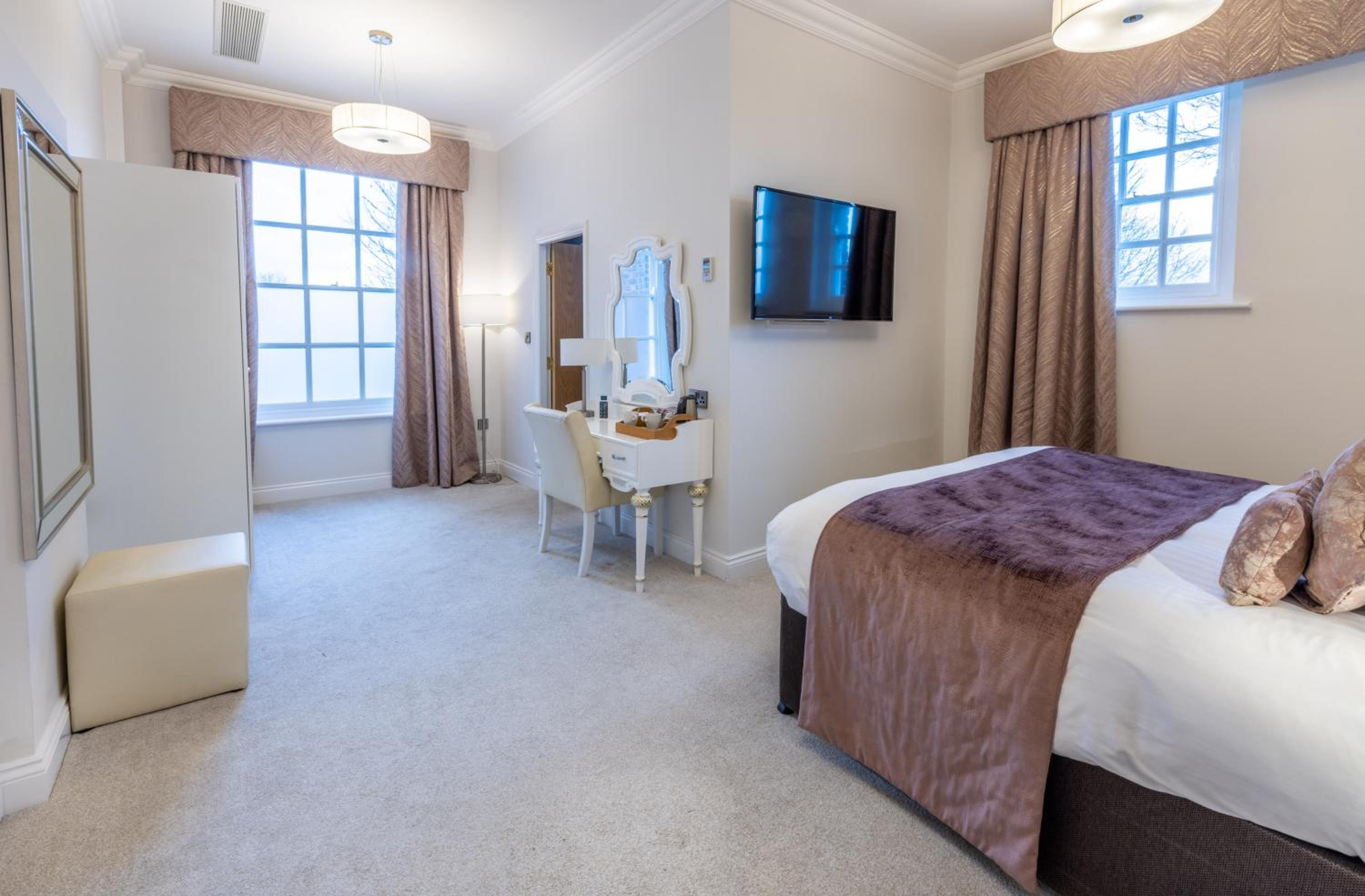 Suite - Photo 3