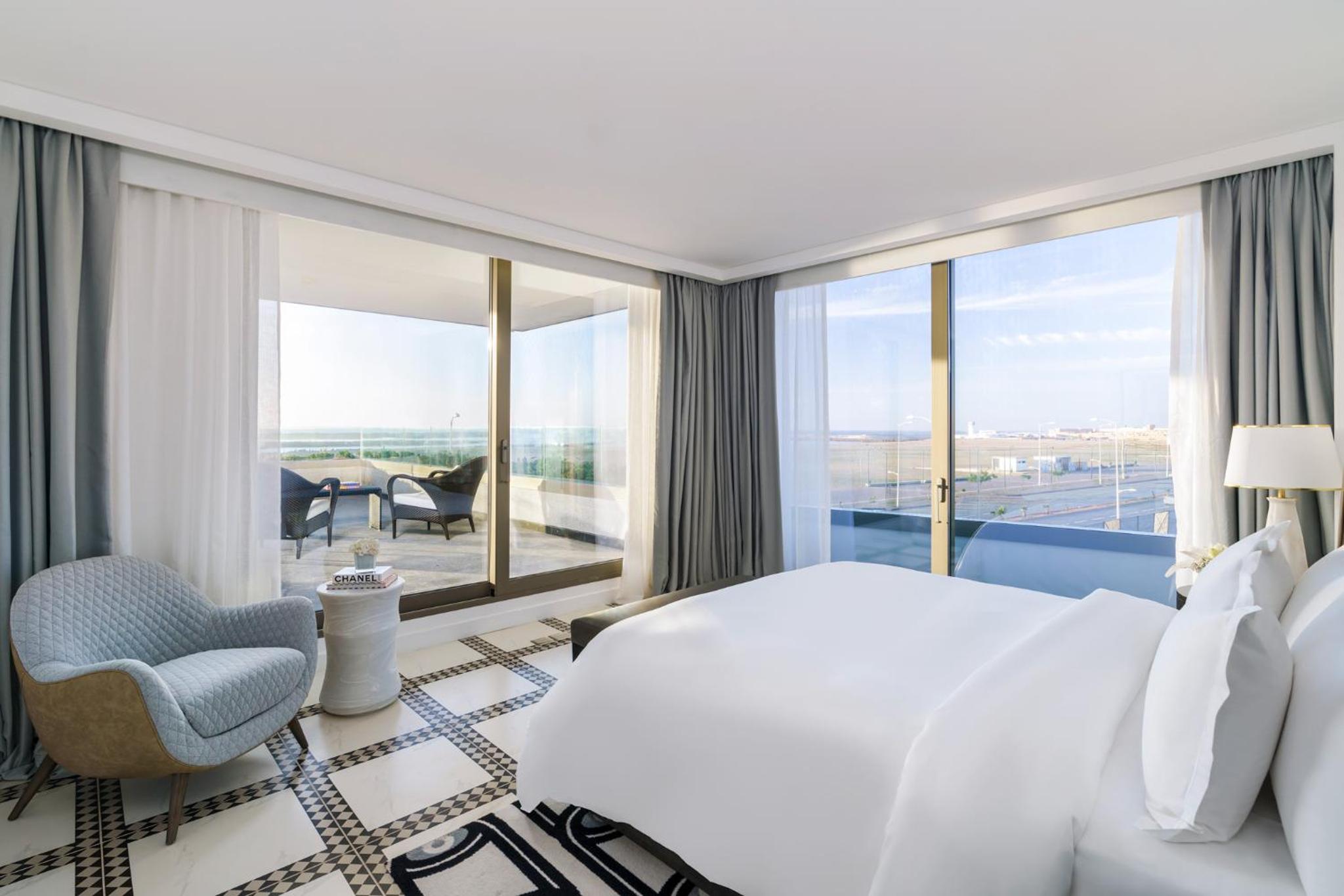 Heritage King Suite - Photo 7