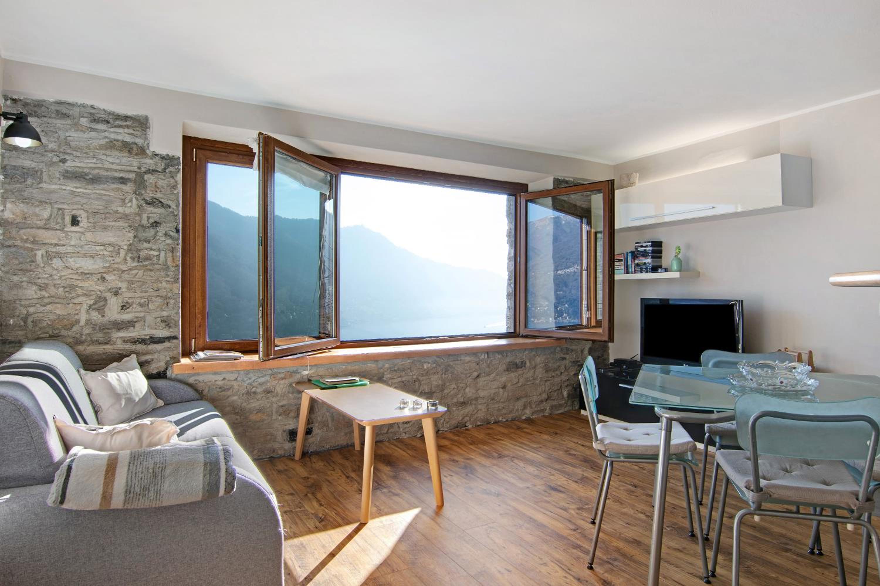 Superior Apartment with City View photo 1
