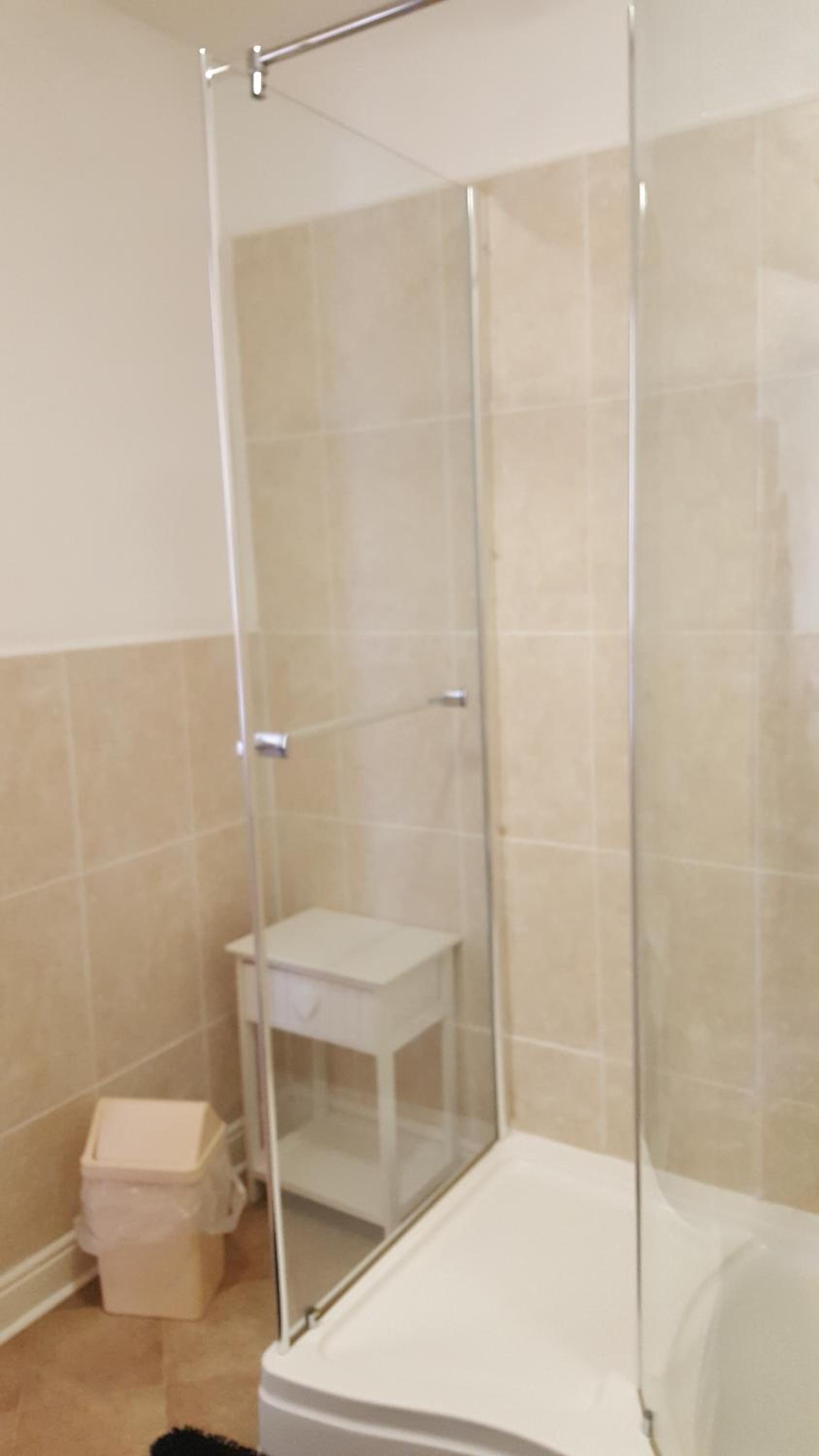 Family Room with Private Bathroom - Photo 8