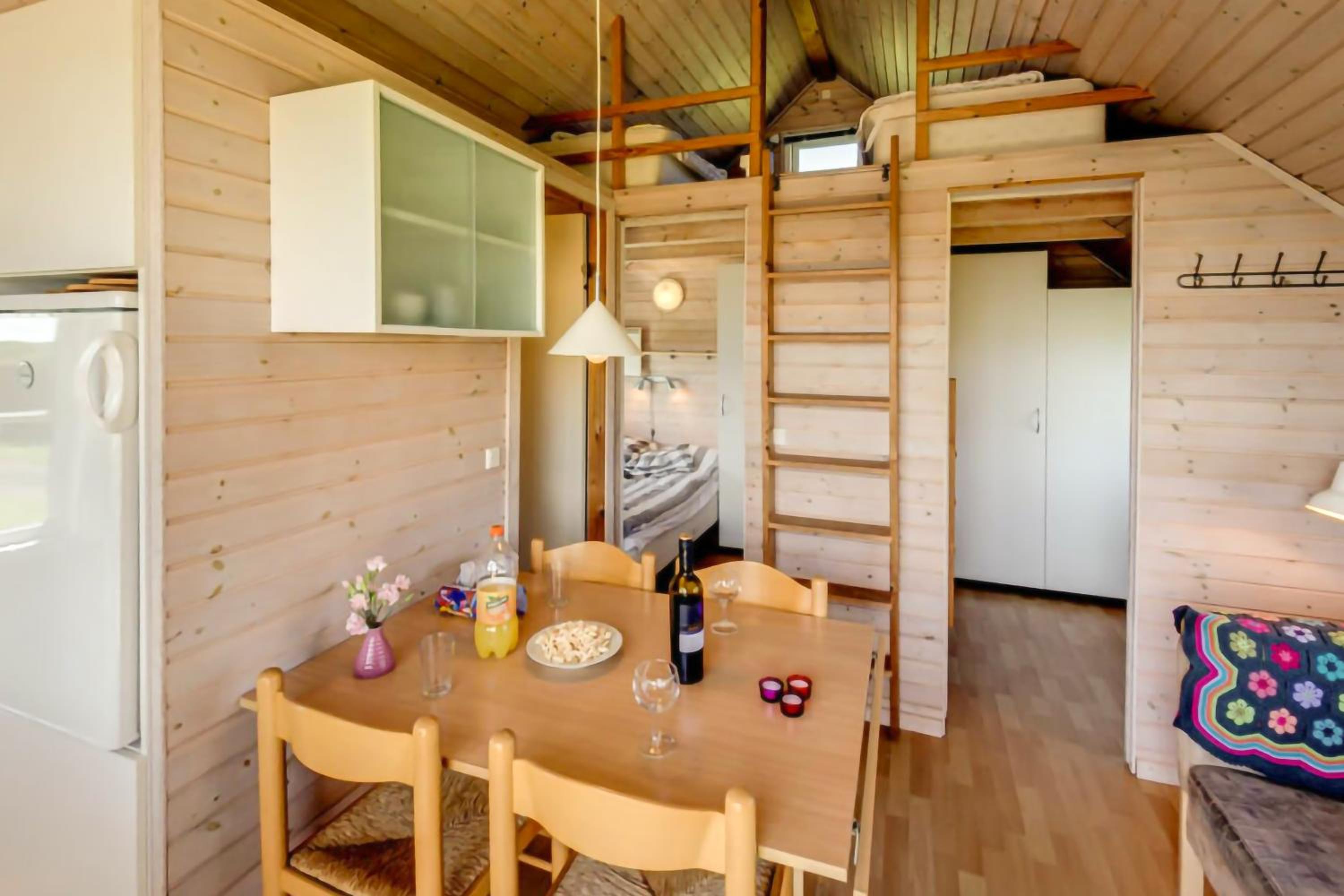 Cottage - Photo 1