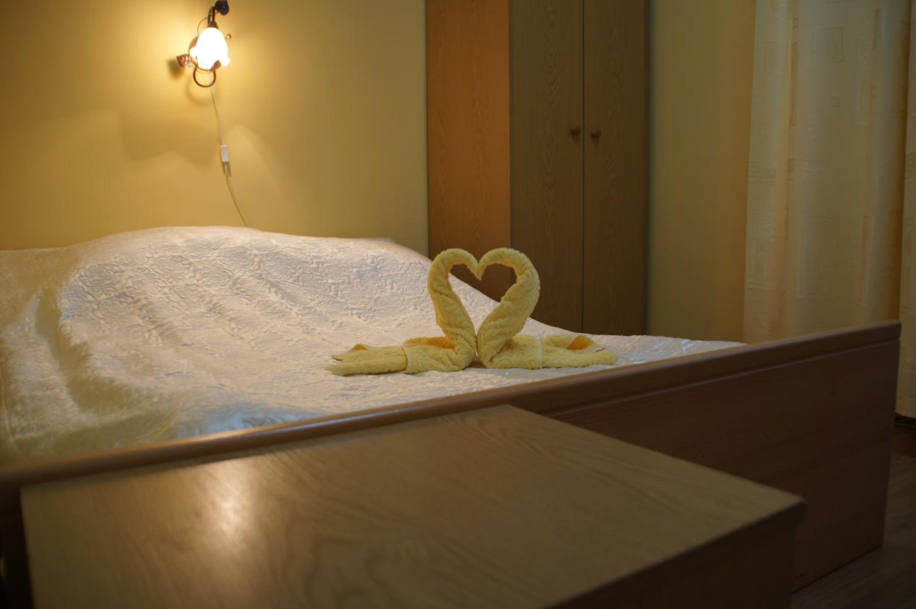 Double Room - Photo 4