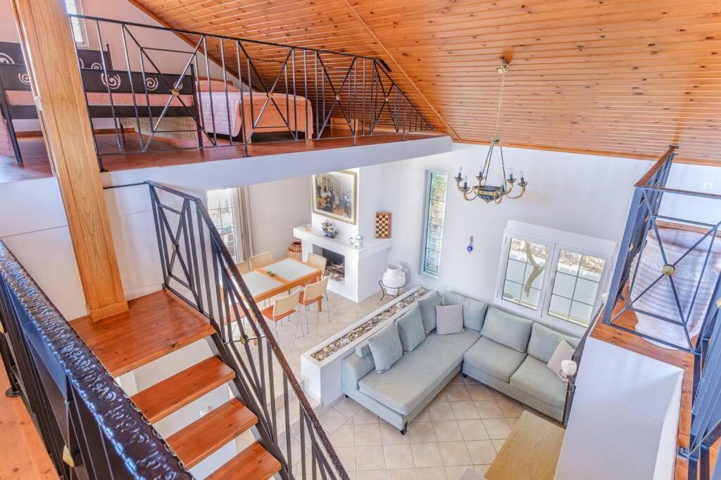 Three-Bedroom Villa photo 1