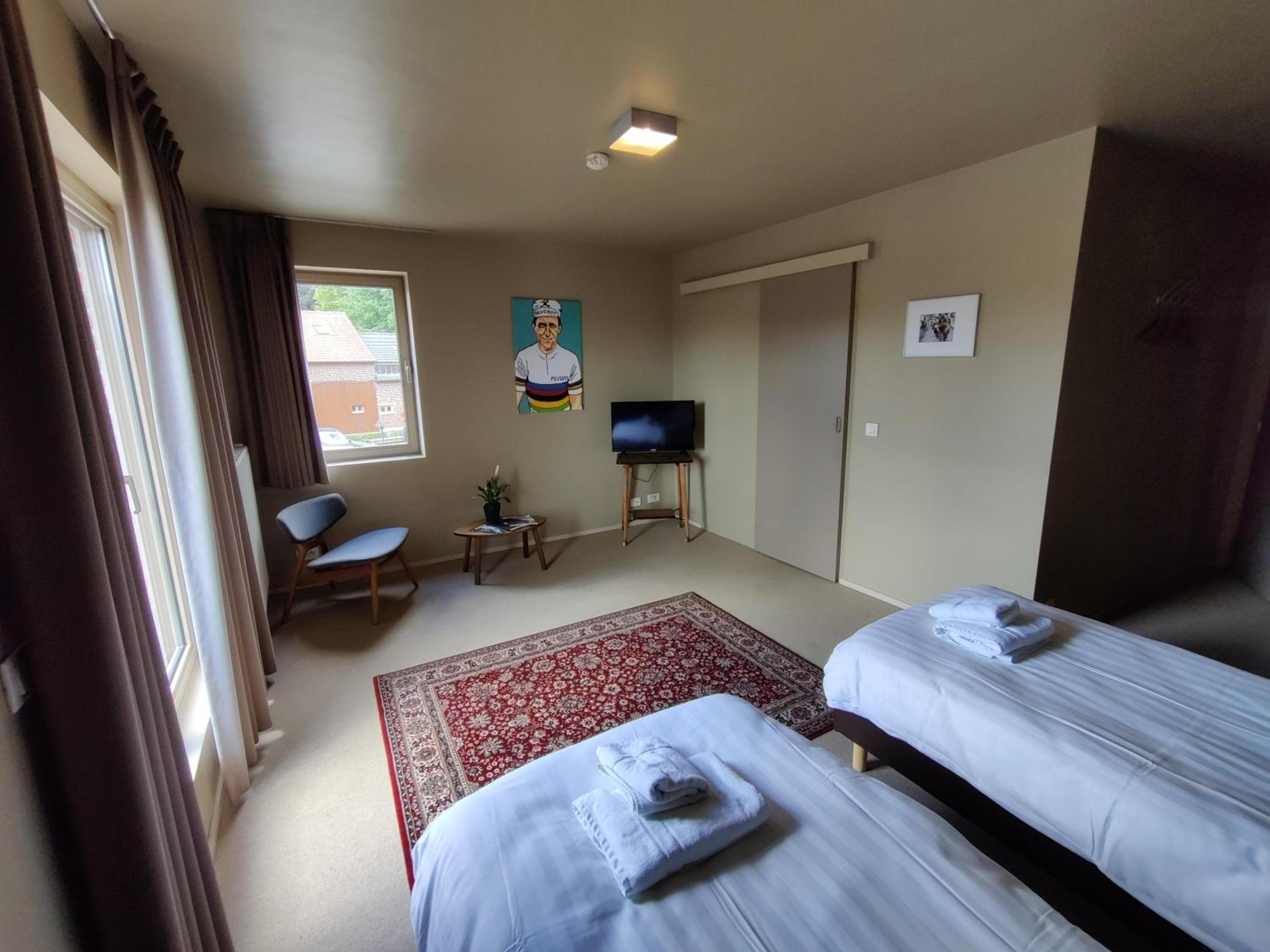 Superior Twin Room - Photo 2