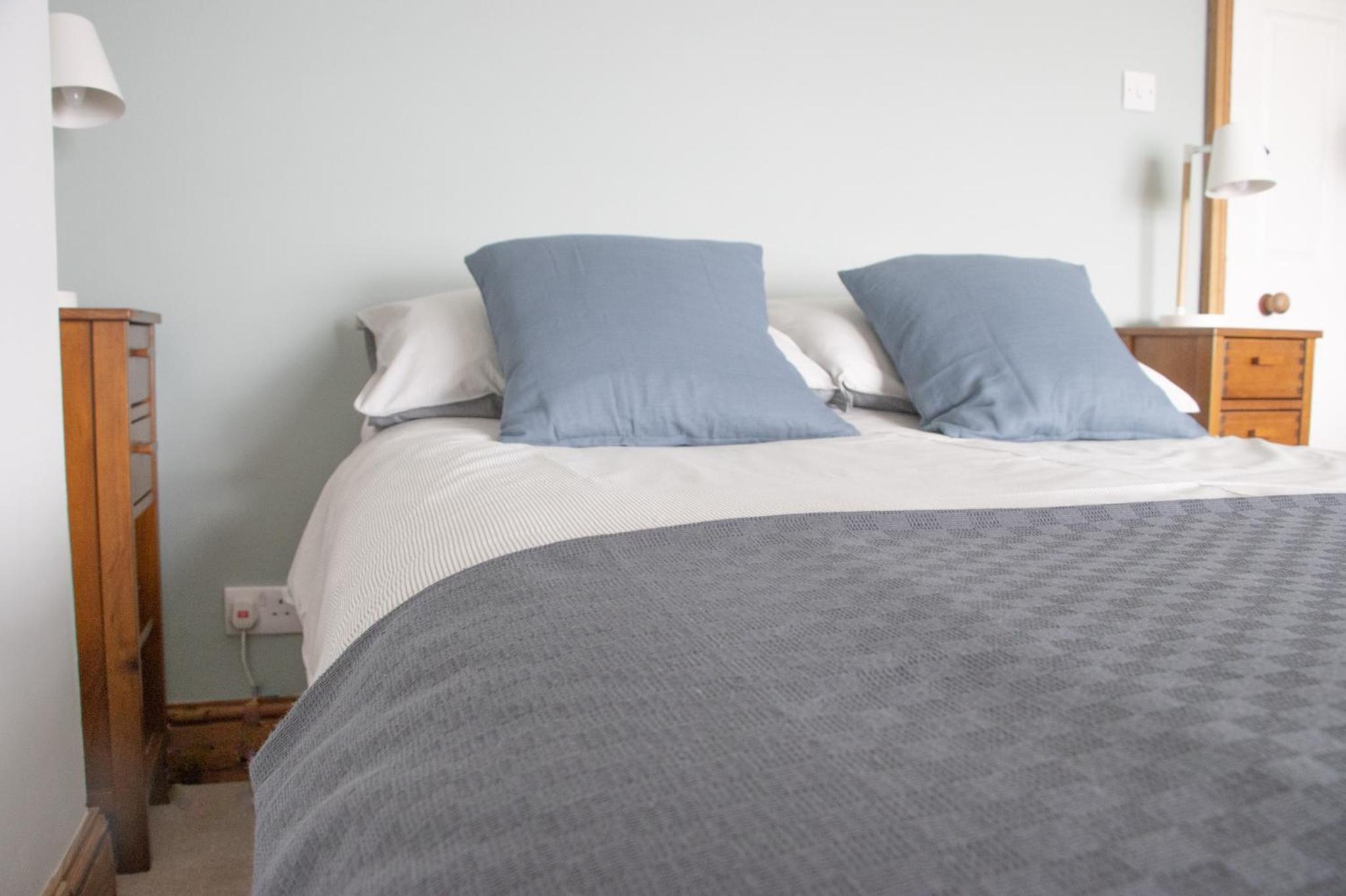 Deluxe Double Room with Shower photo 3