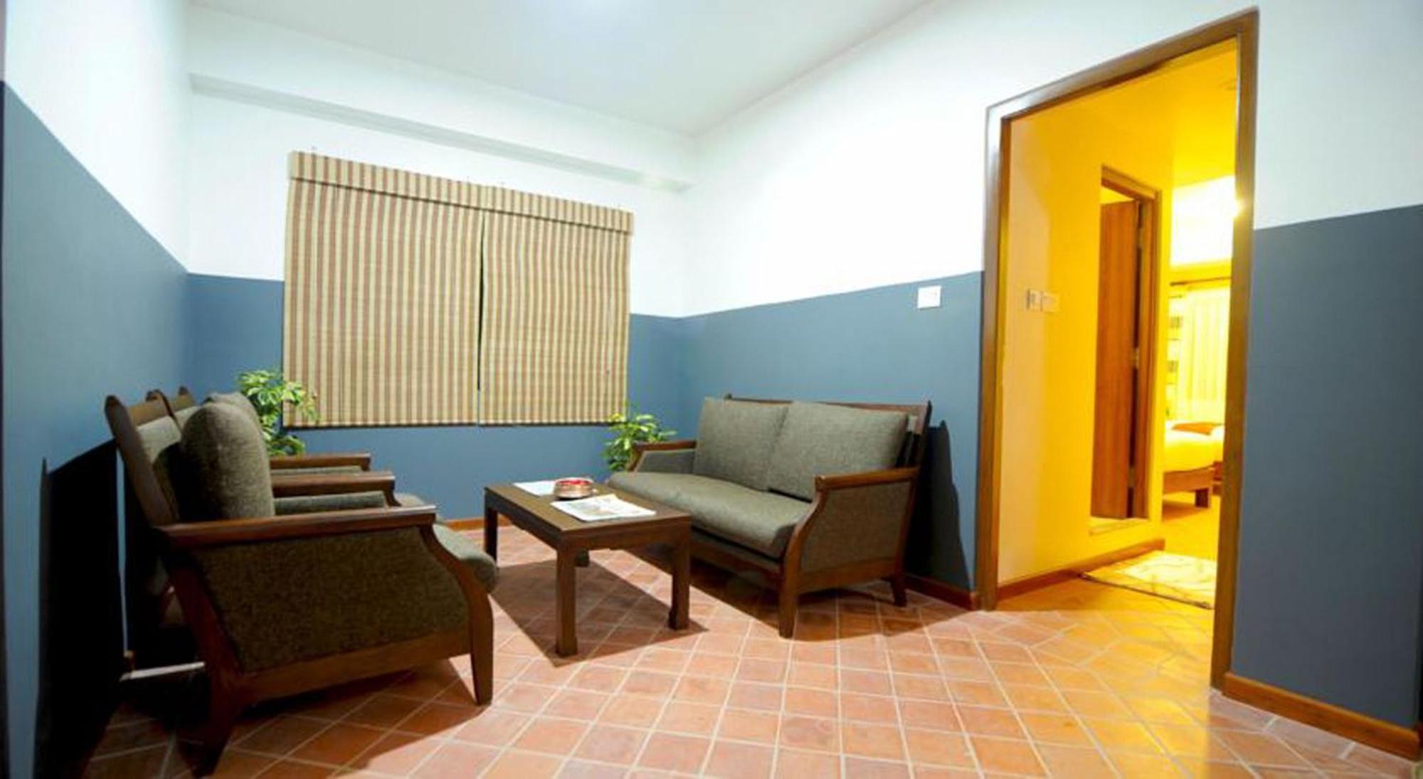 Superior Family Room