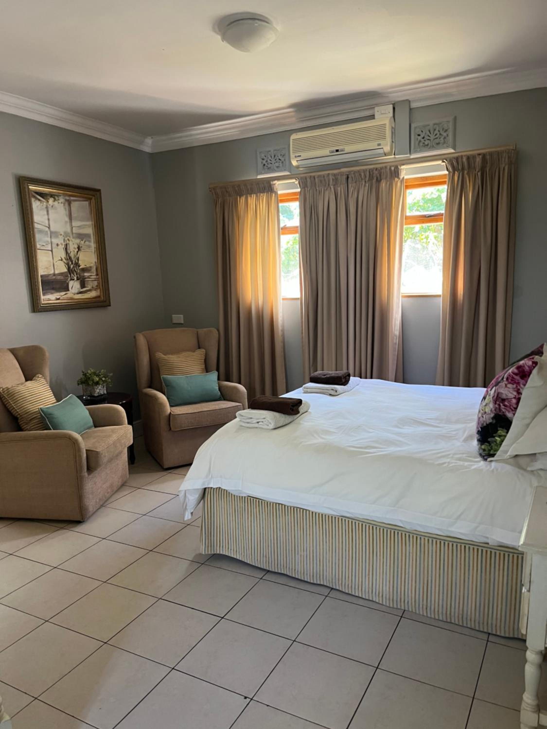 Budget Double Room - Photo 1