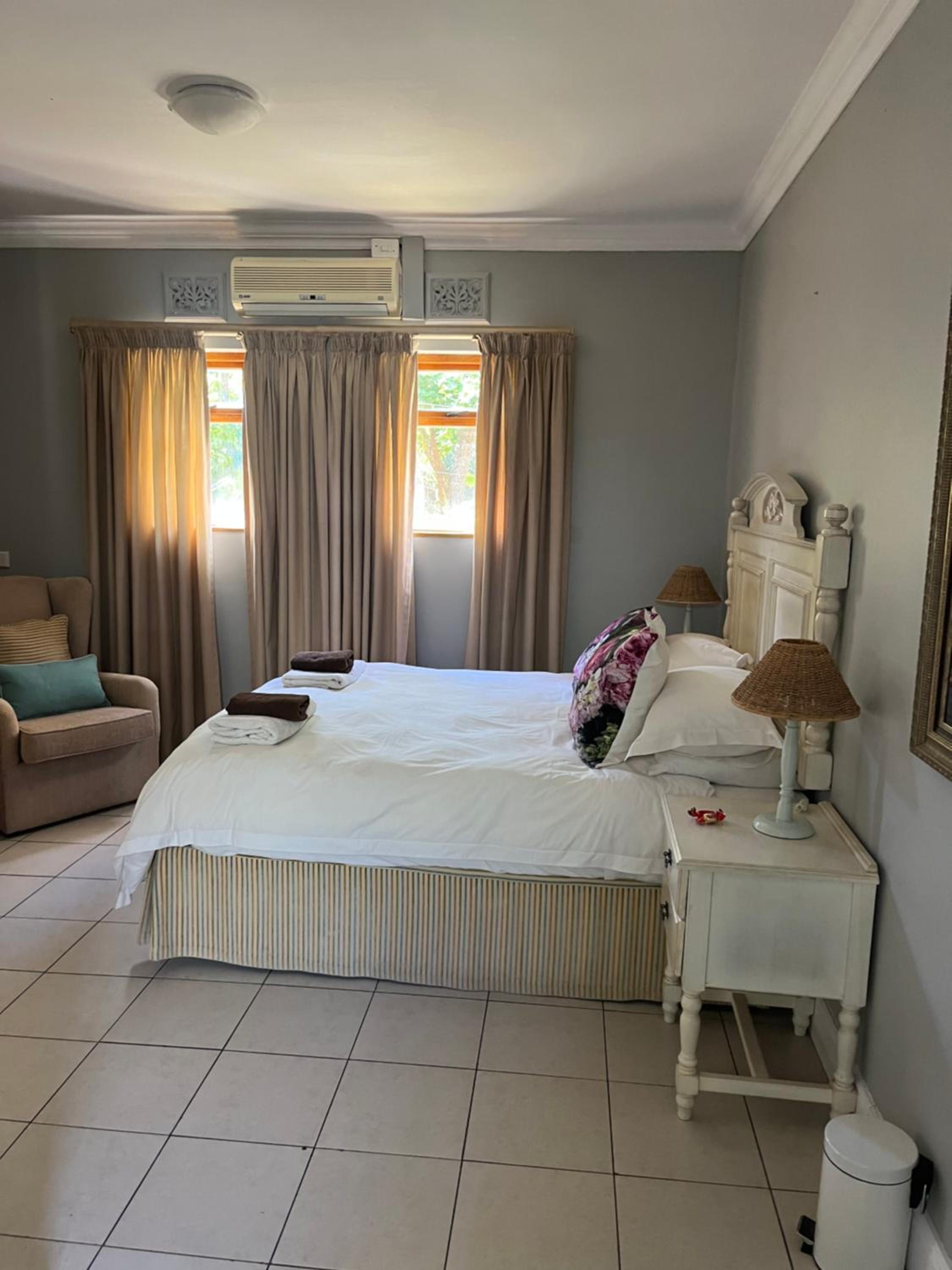 Budget Double Room - Photo 3