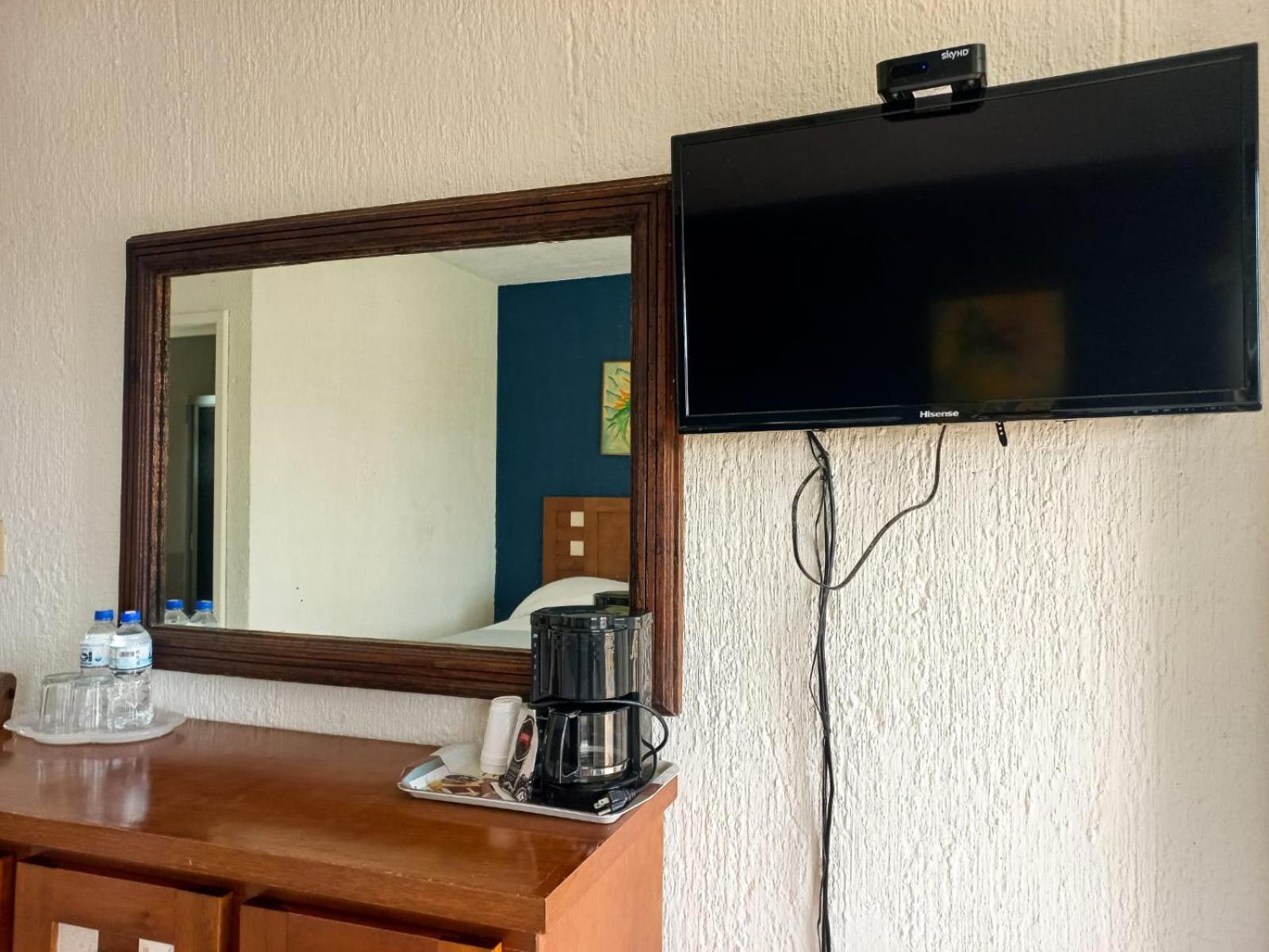 Standard Double Room with Two Double Beds photo 3