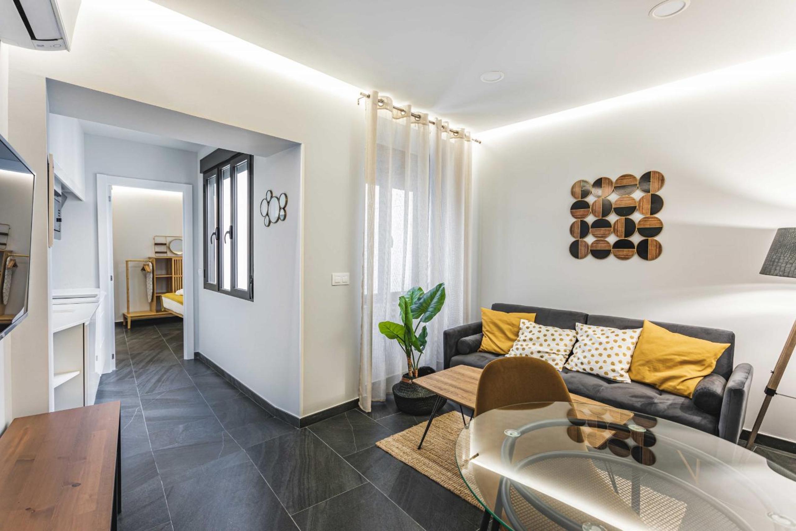 One-Bedroom Apartment