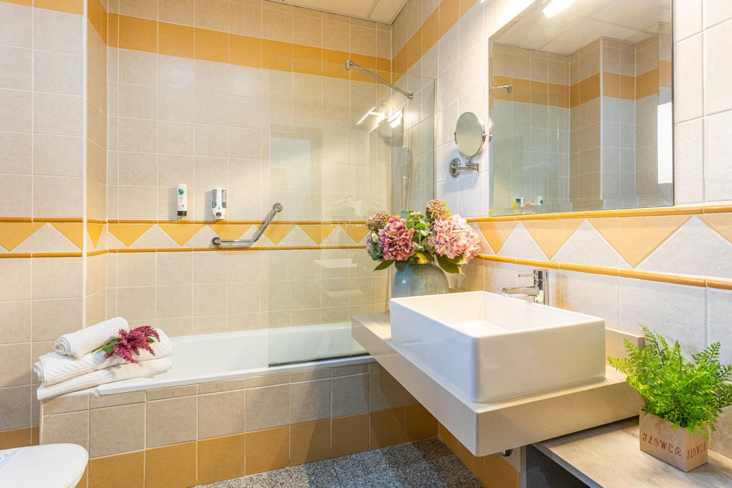 Double Room - Photo 9