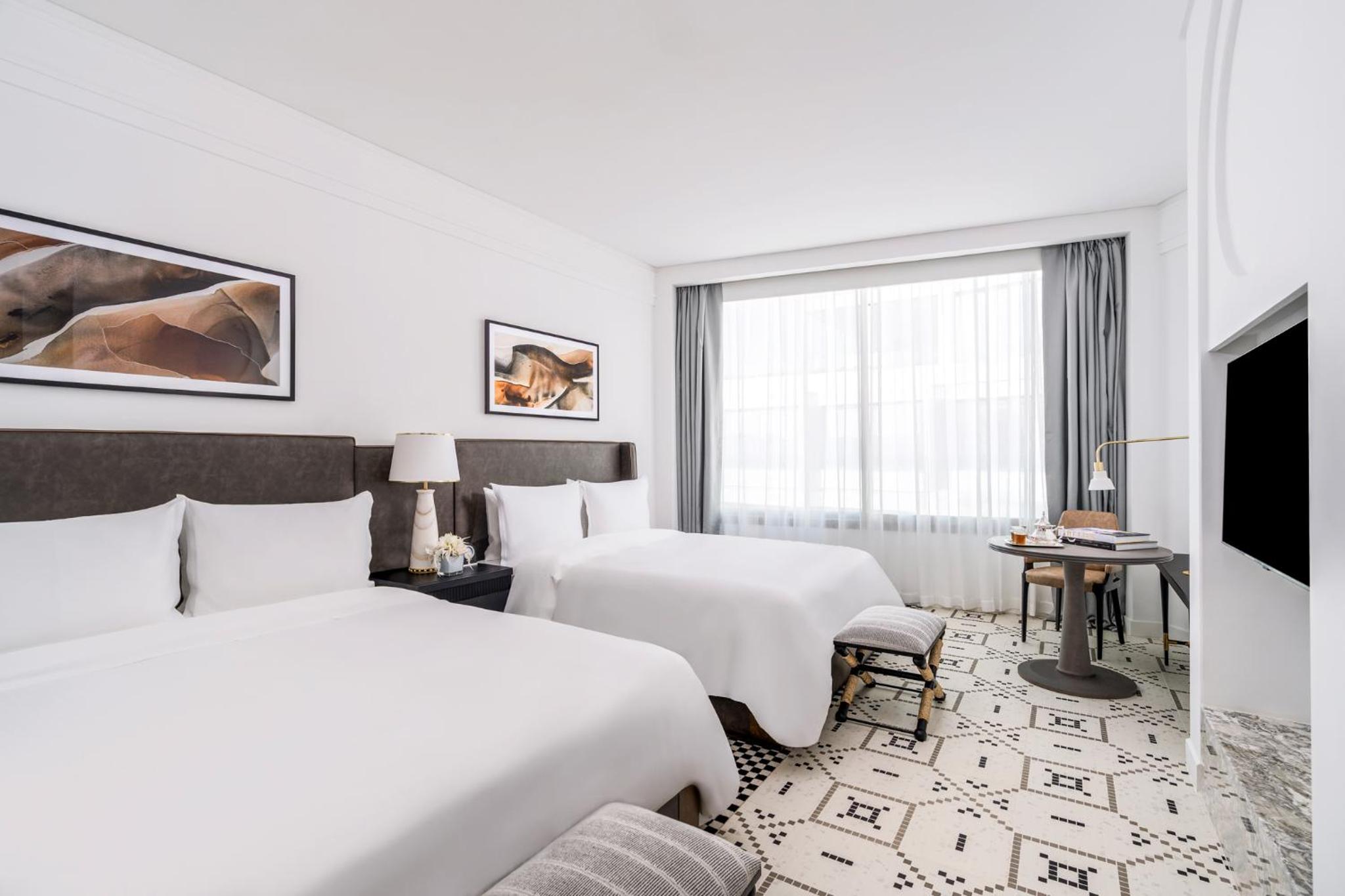 Deluxe Room Two Queen Beds with Balcony - Photo 6