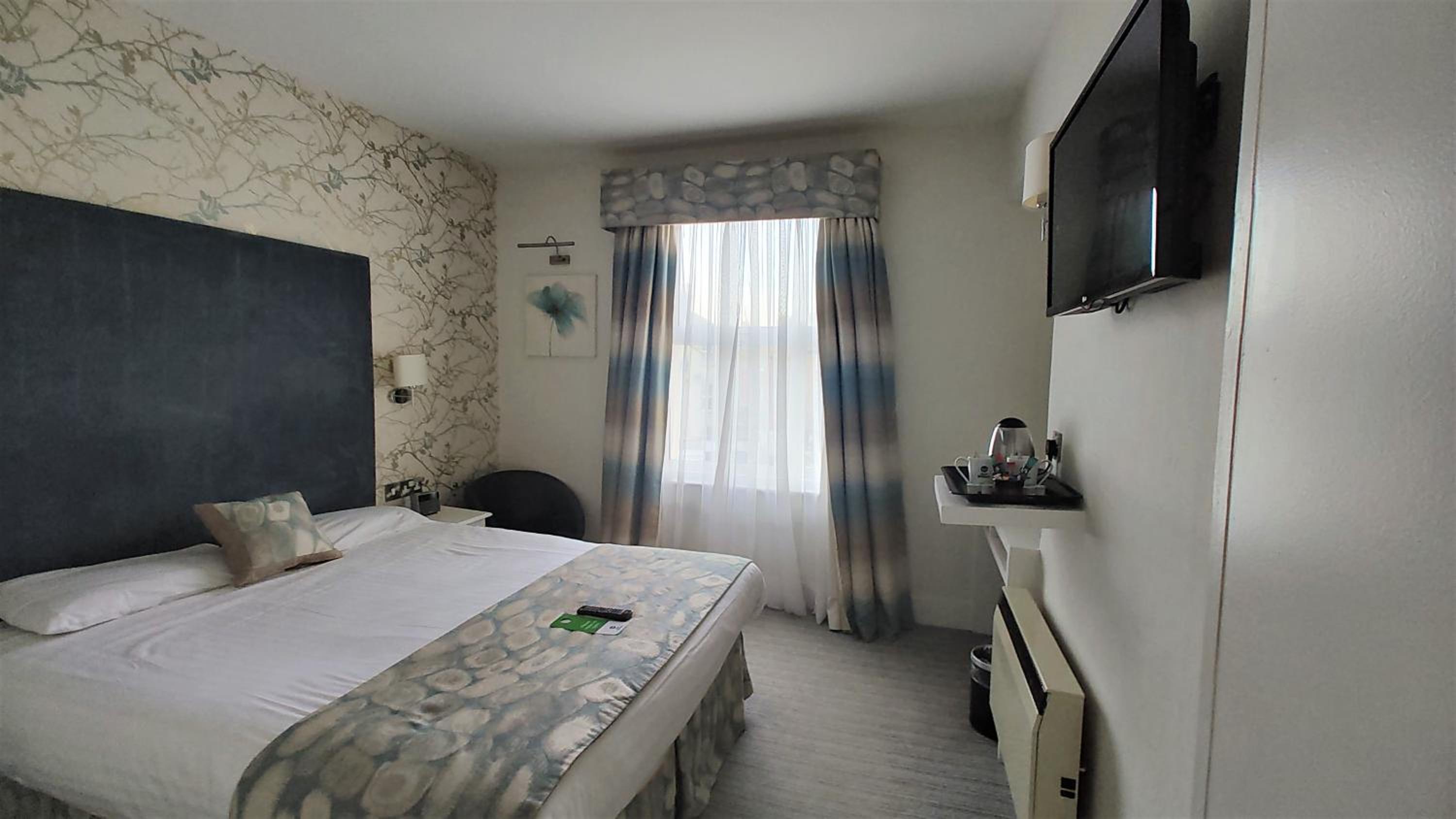 Small Double Room - Non-Smoking photo 3