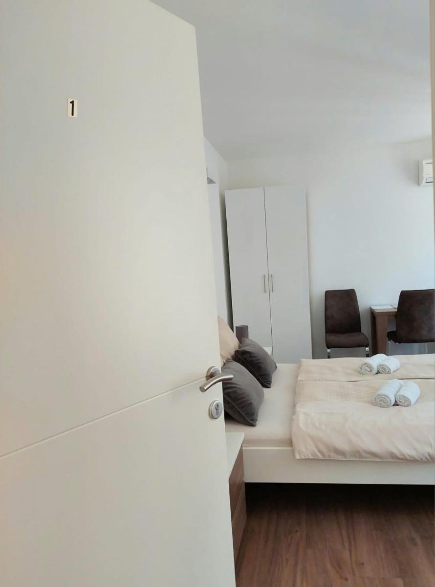 Double Room with Private Bathroom photo 1