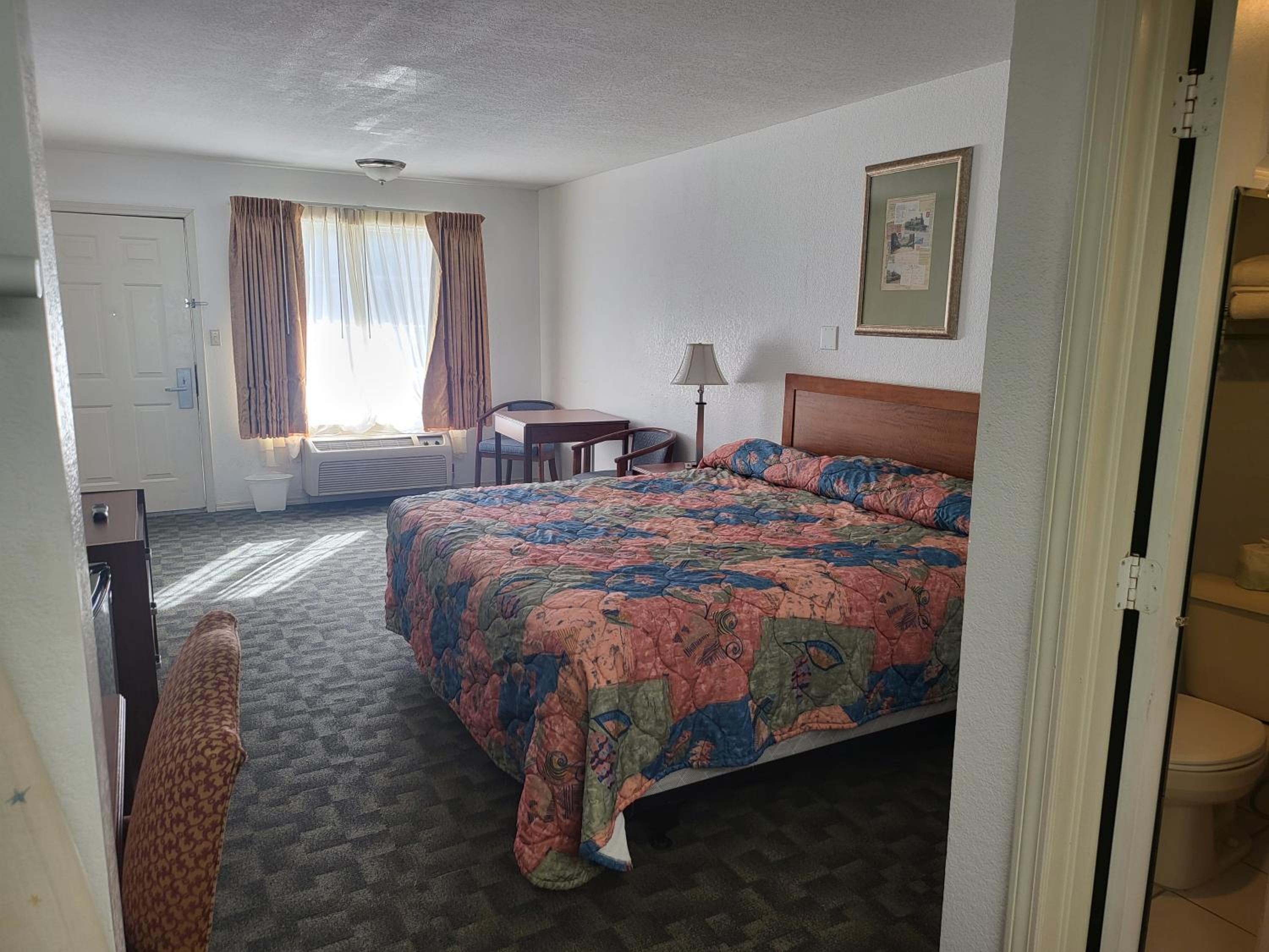 Standard King Room - Photo 1