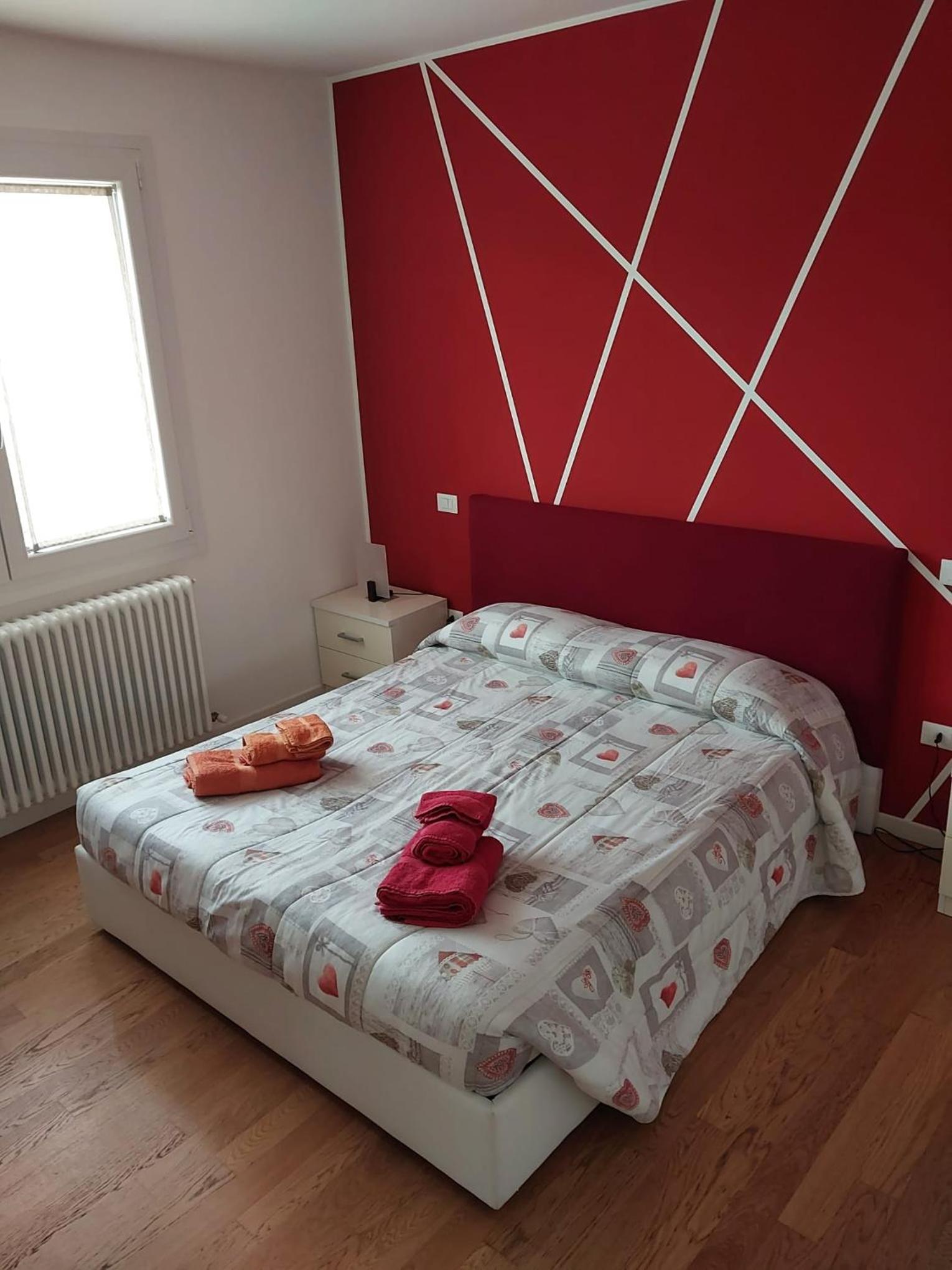 Two-Bedroom House photo 3