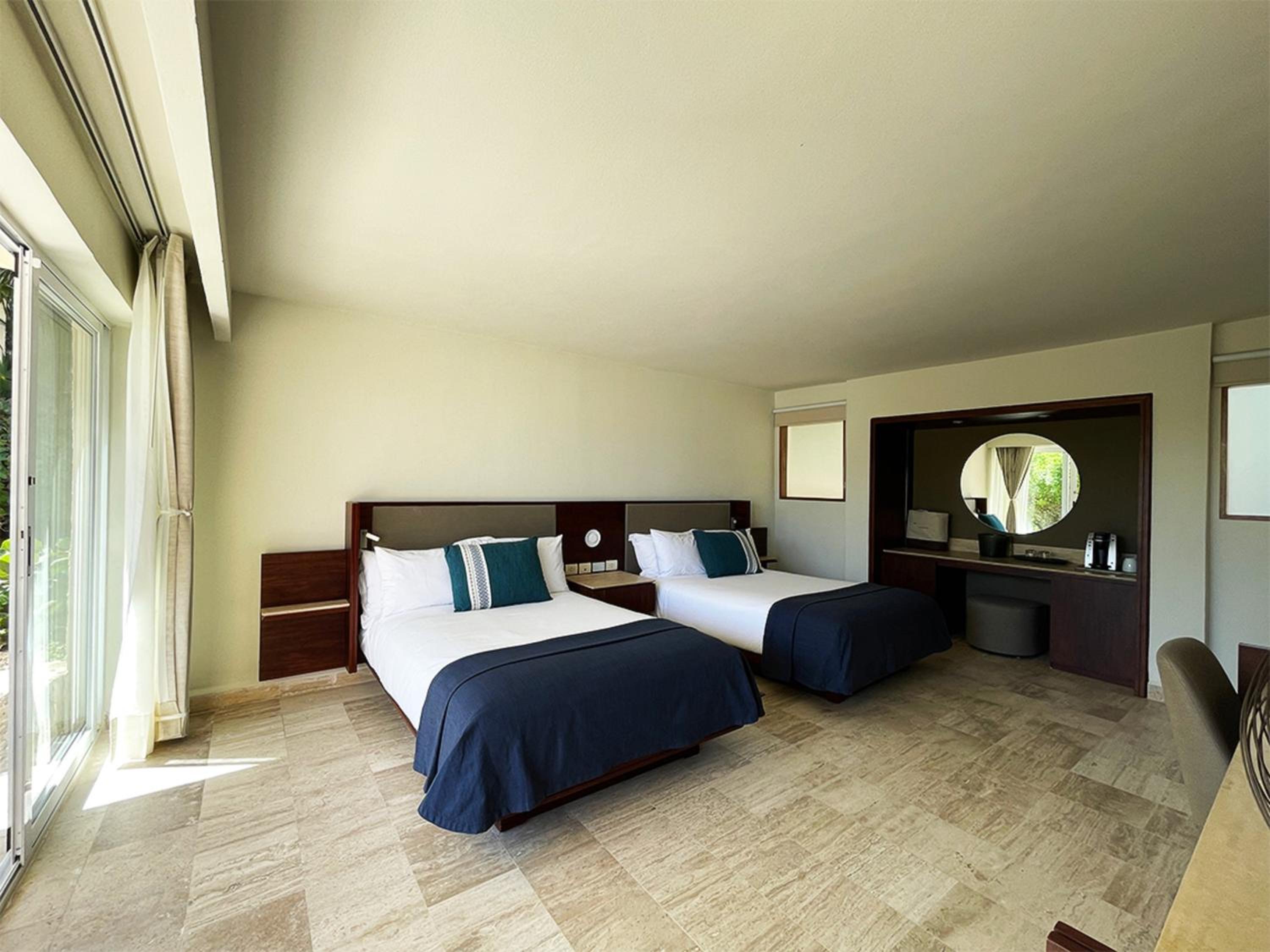Villa Junior Suite Plunge Pool