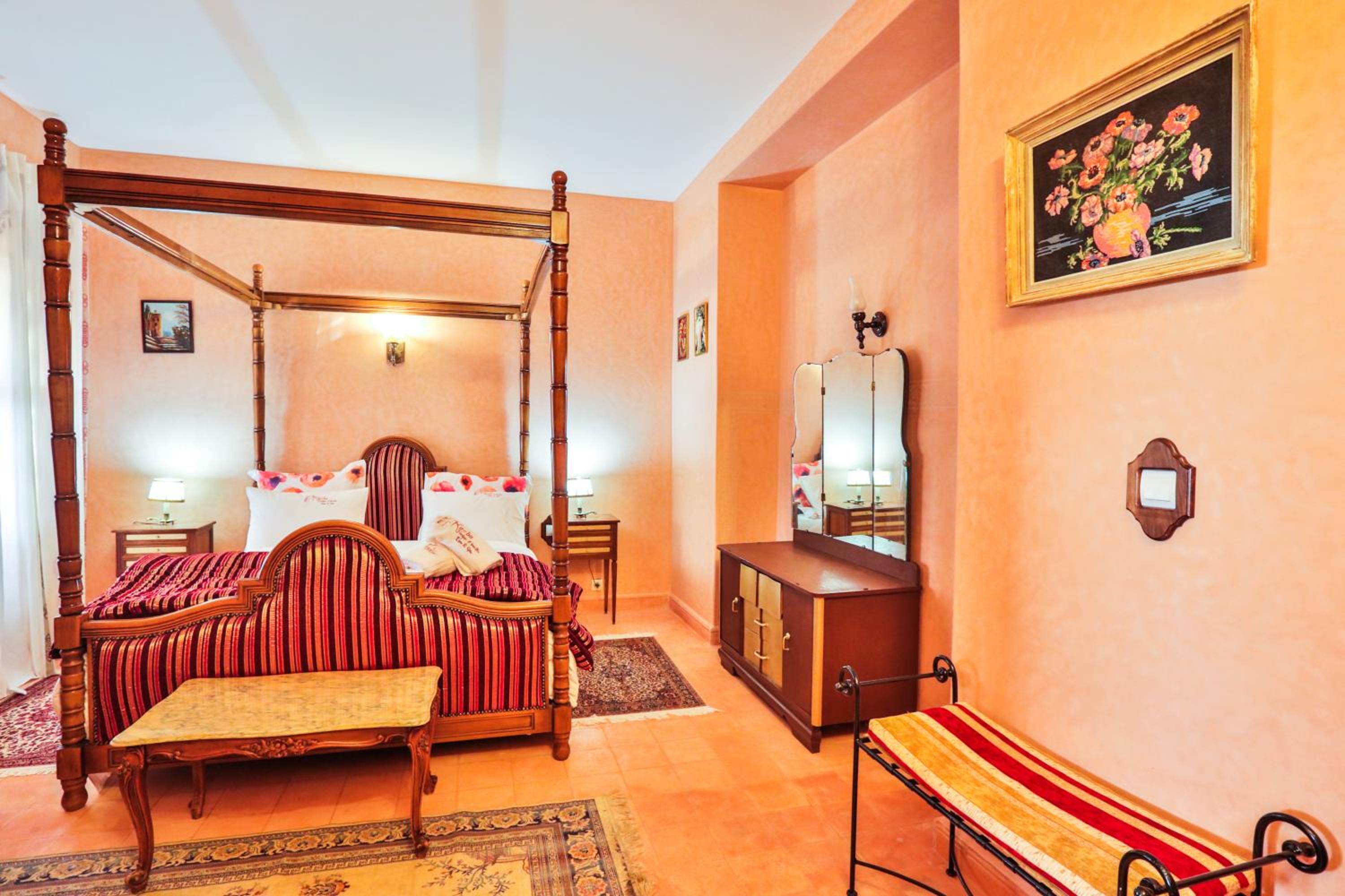 Deluxe Double Room - Photo 1