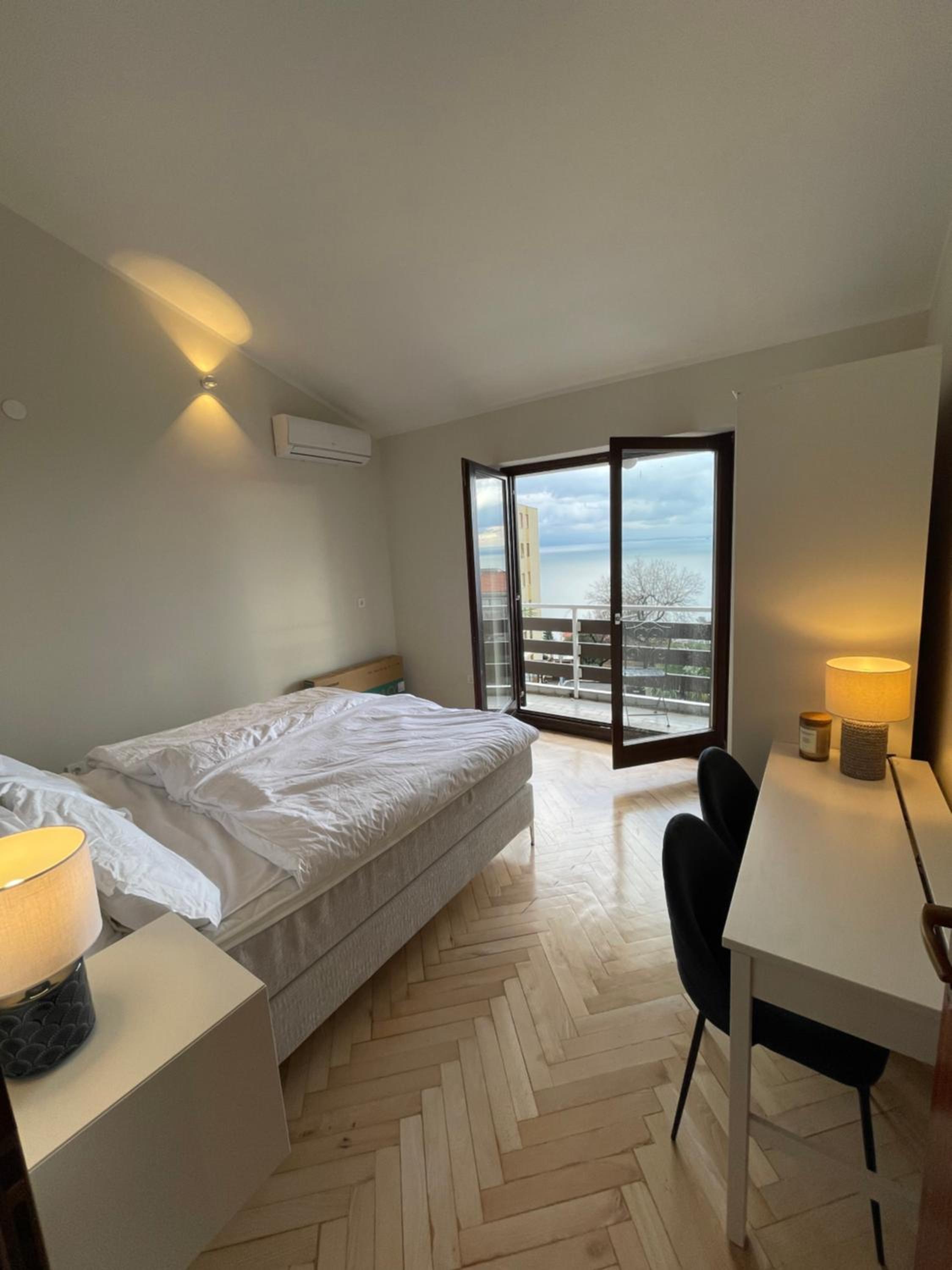 Apartment with Sea View