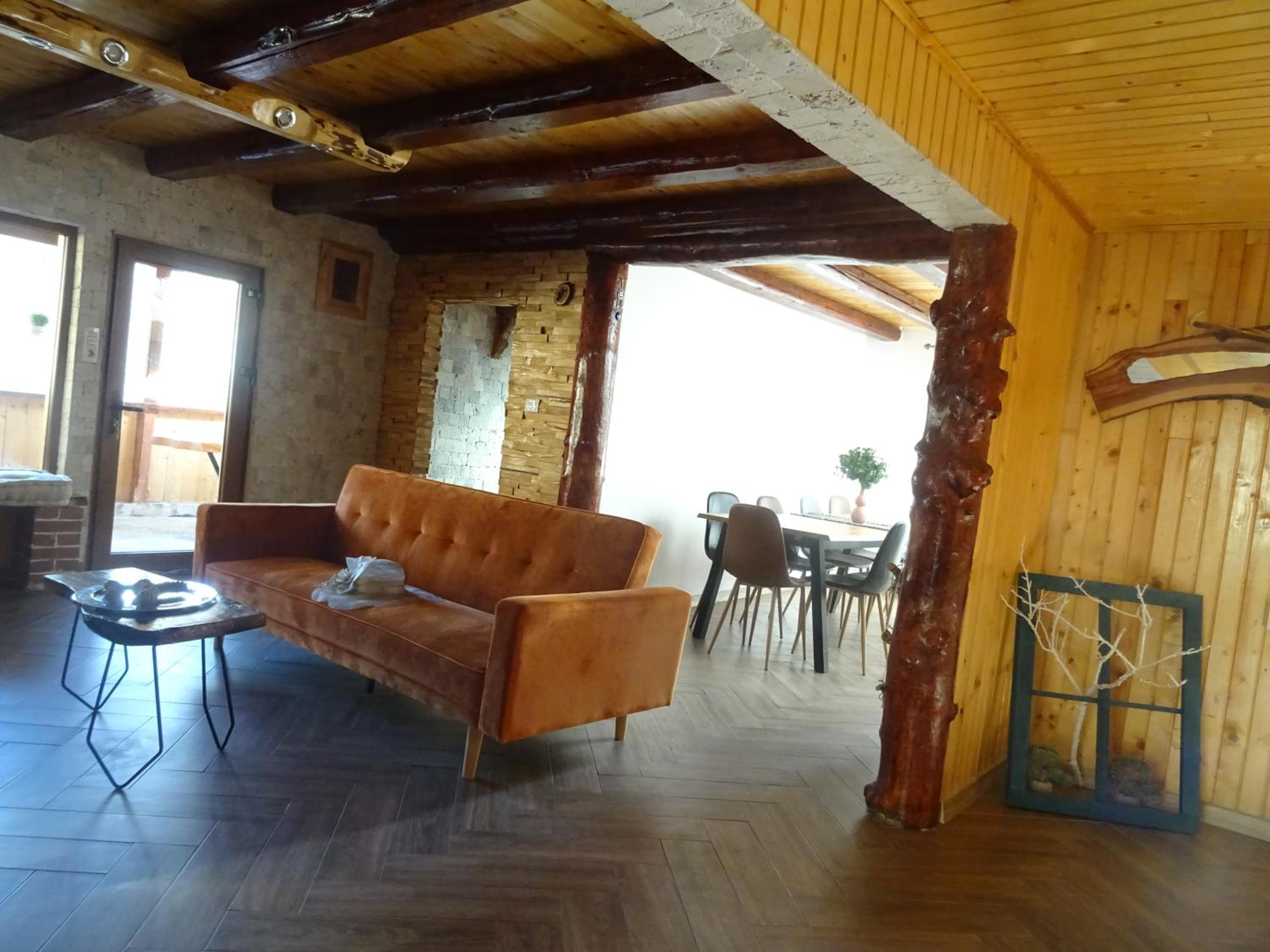 Villa photo 1