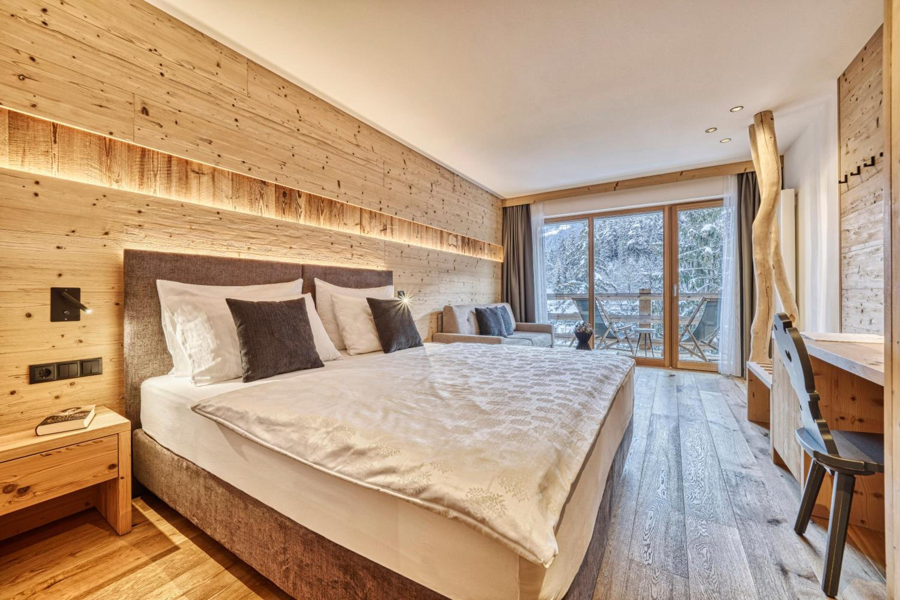 Penthouse Suite - Photo 1
