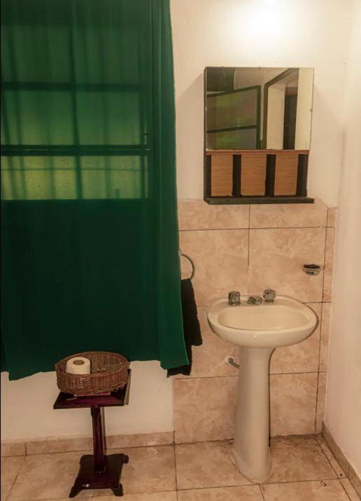 Economy Quadruple Room with Shared Bathroom photo 2