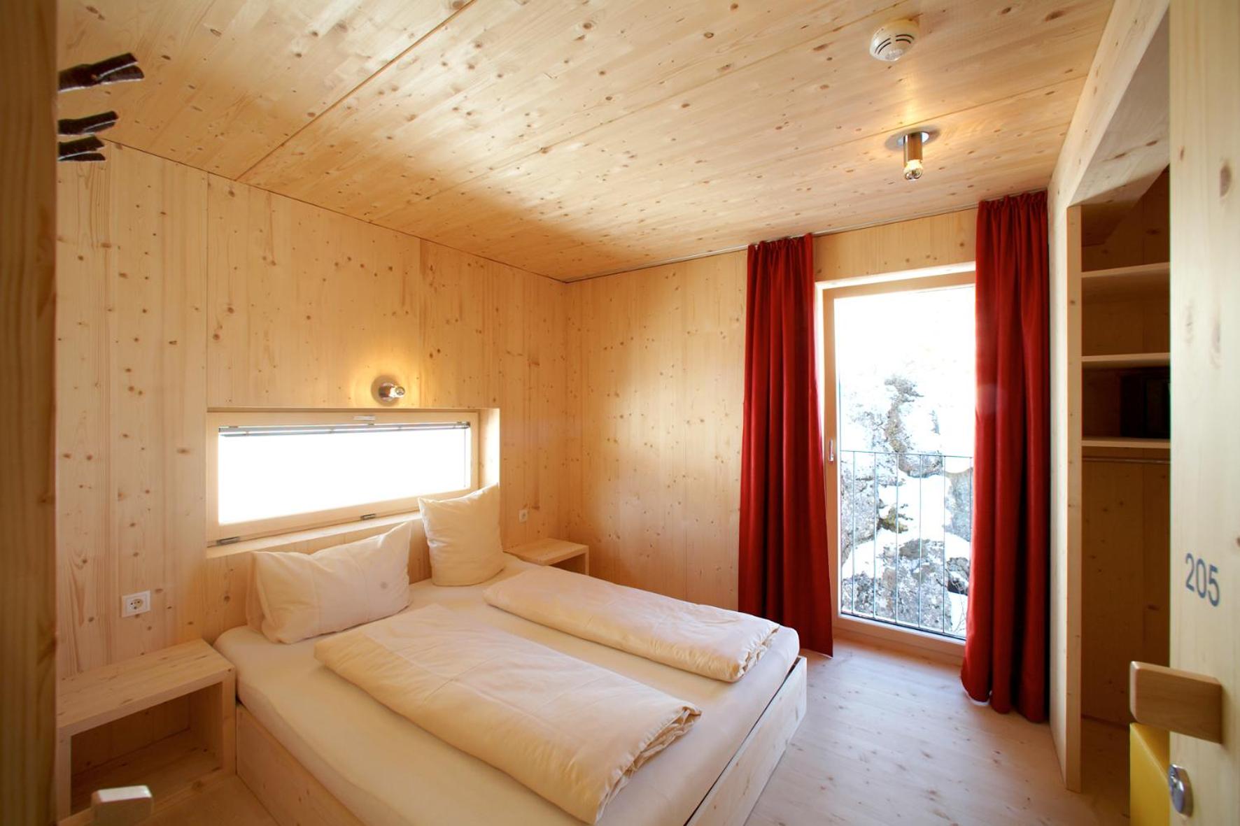Four-Bedroom House photo 1