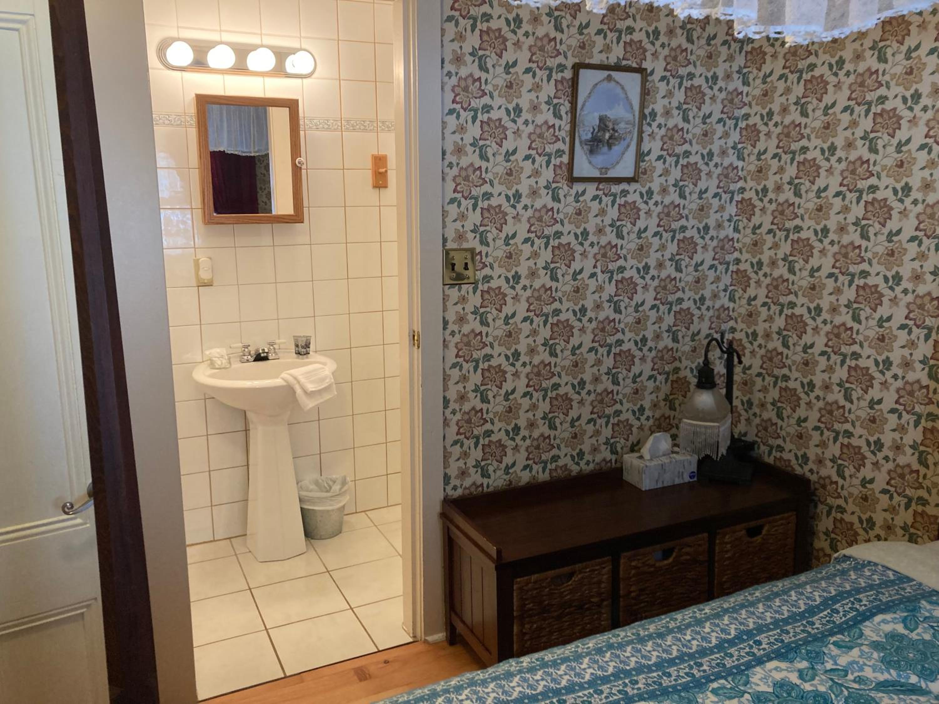 Superior Queen Room photo 2