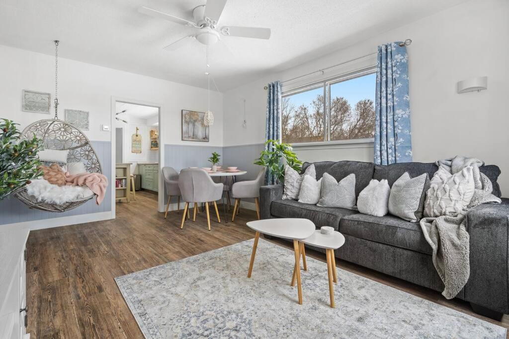 Family Room photo 1