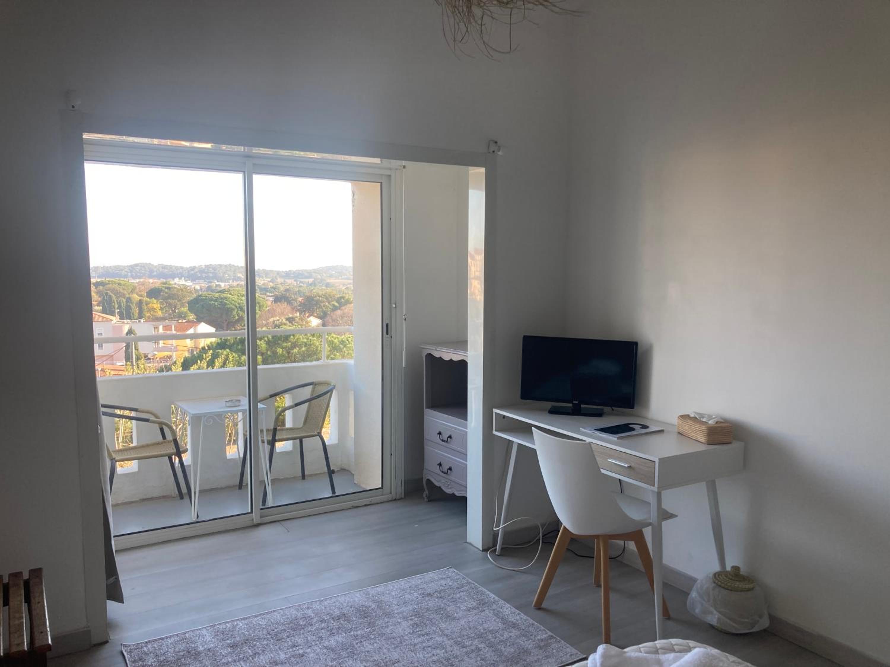 Double Room with Balcony - Sea View