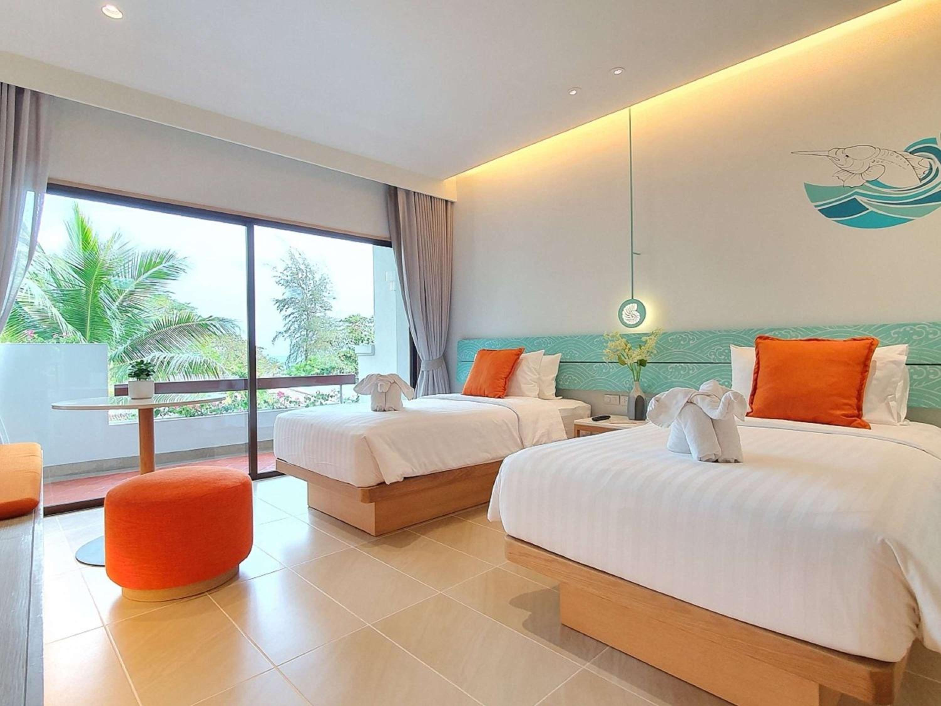 Premier Twin Room with Garden View - Photo 9
