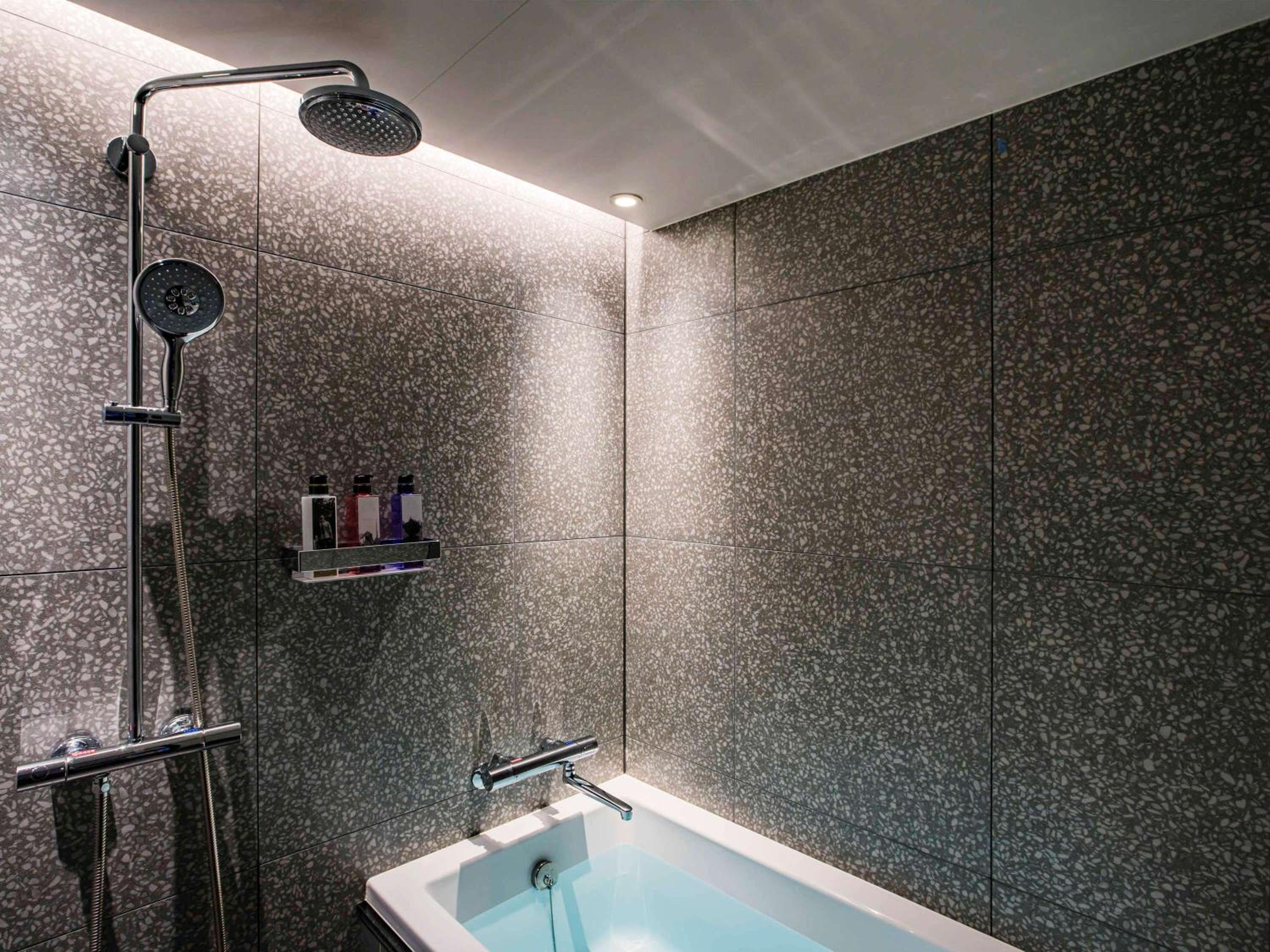 Privilege Twin Room with Bath Tub - Photo 6