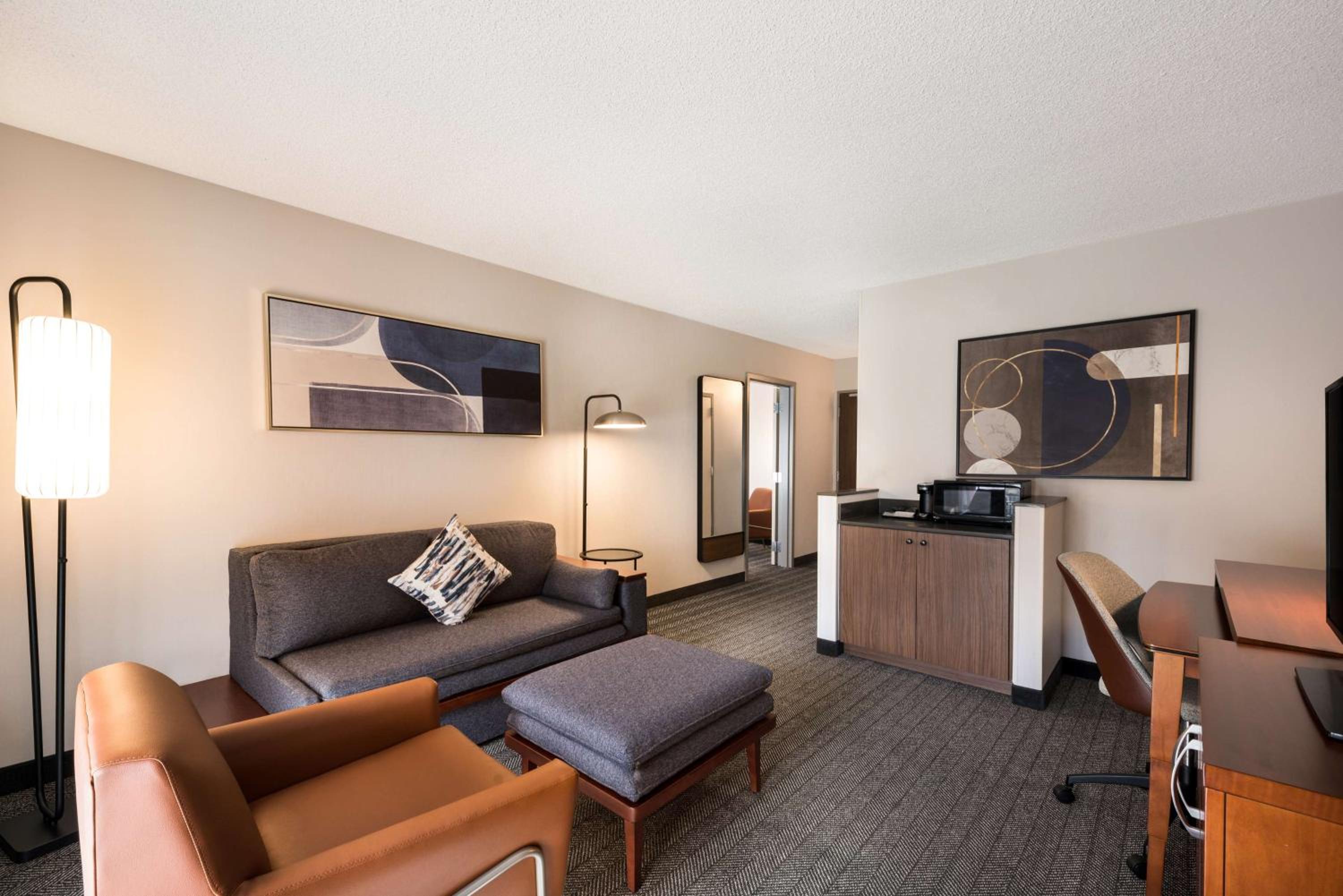 Mobility Accessible One Bedroom Suite King Tub