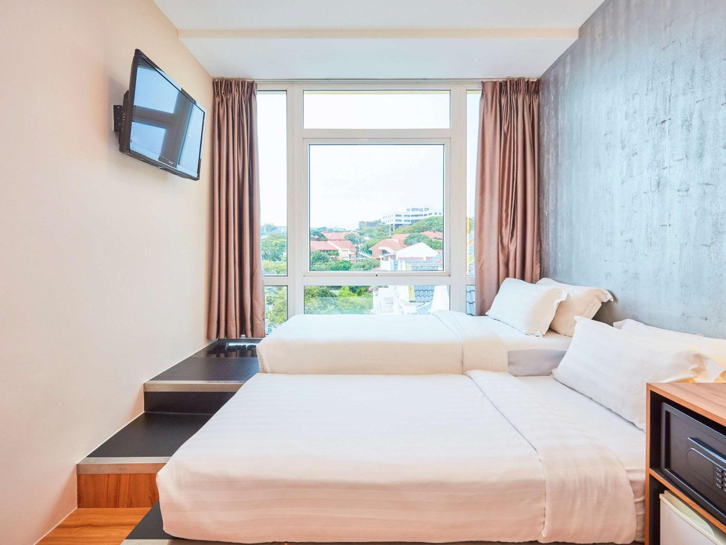 Deluxe Twin Room photo 3