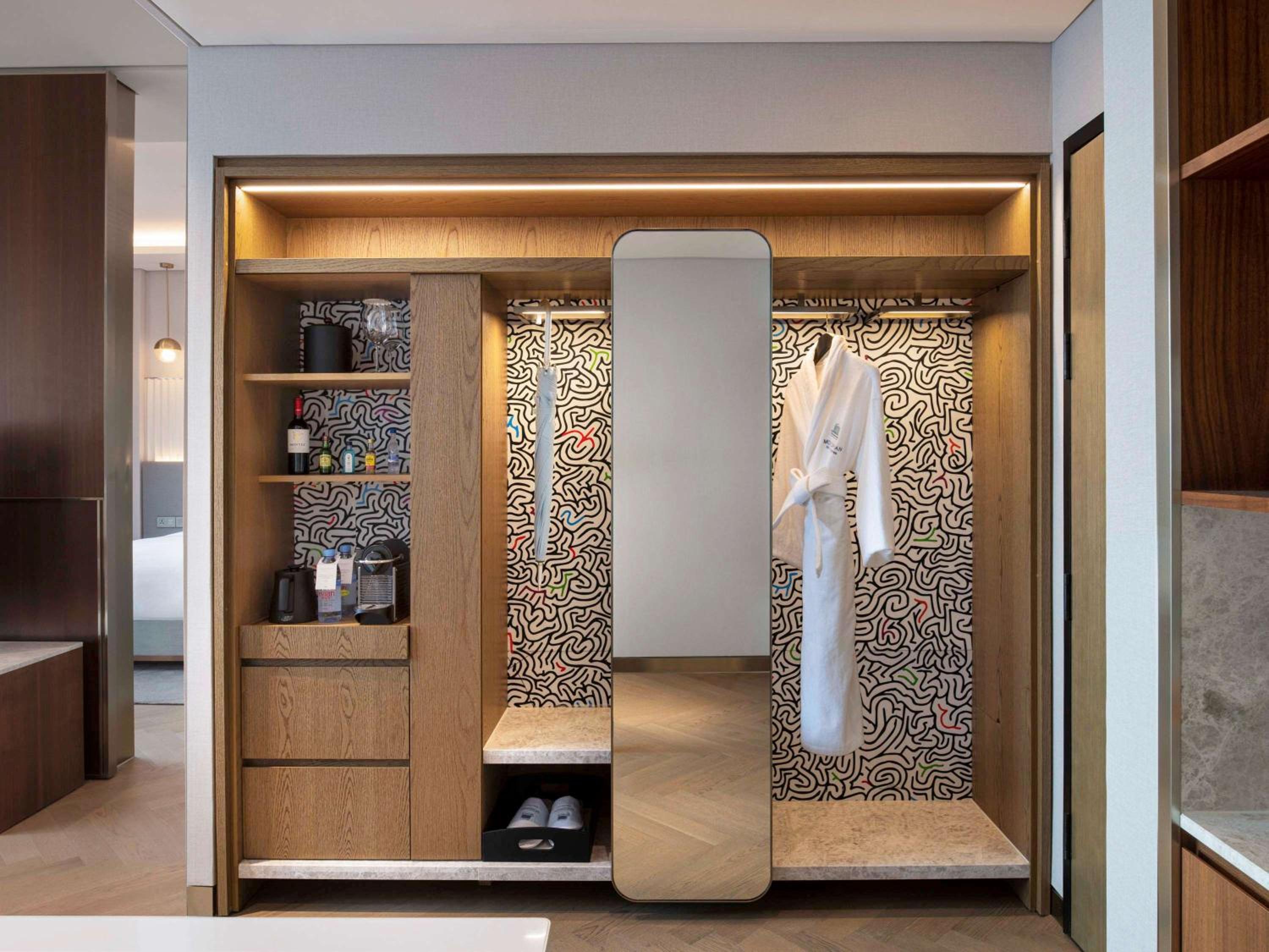 City King Suite - Photo 2