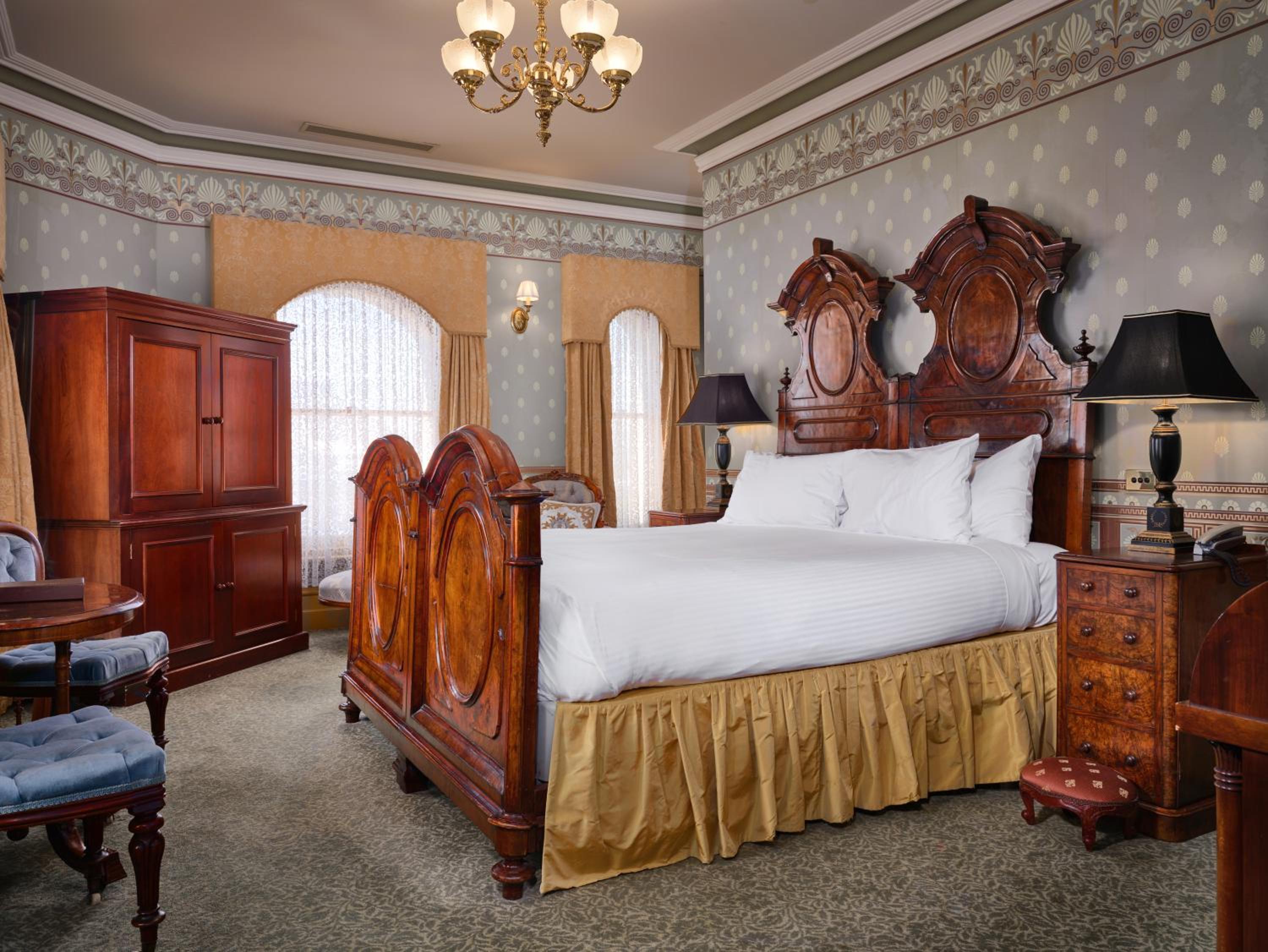 Royal Suite photo 2