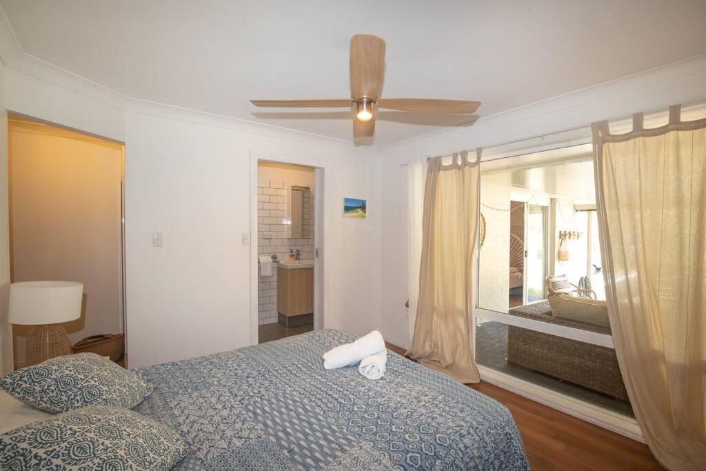 Four-Bedroom House photo 3