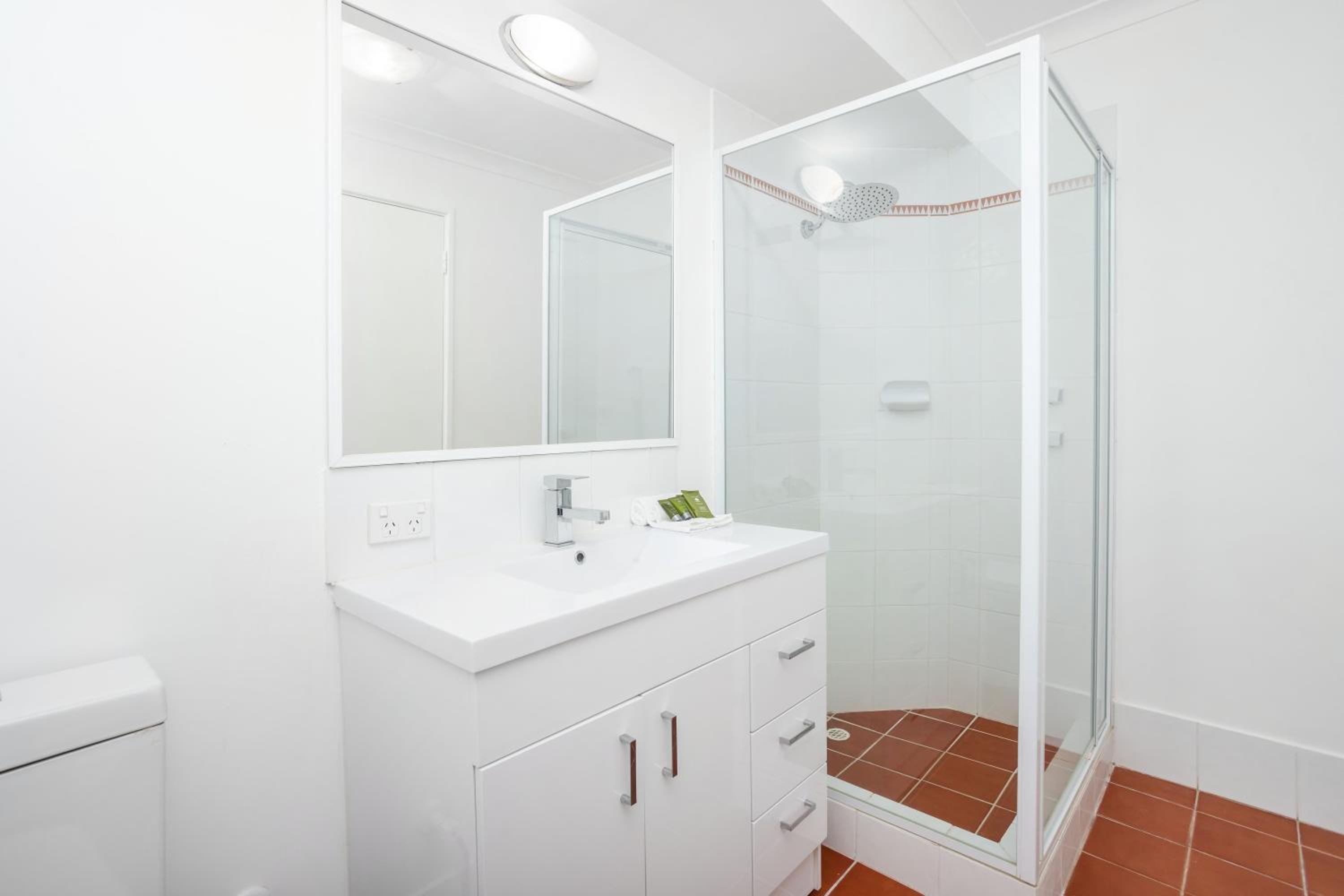2 Bedroom Standard 1st & 2nd Floor Apartment (stair access only) photo 3