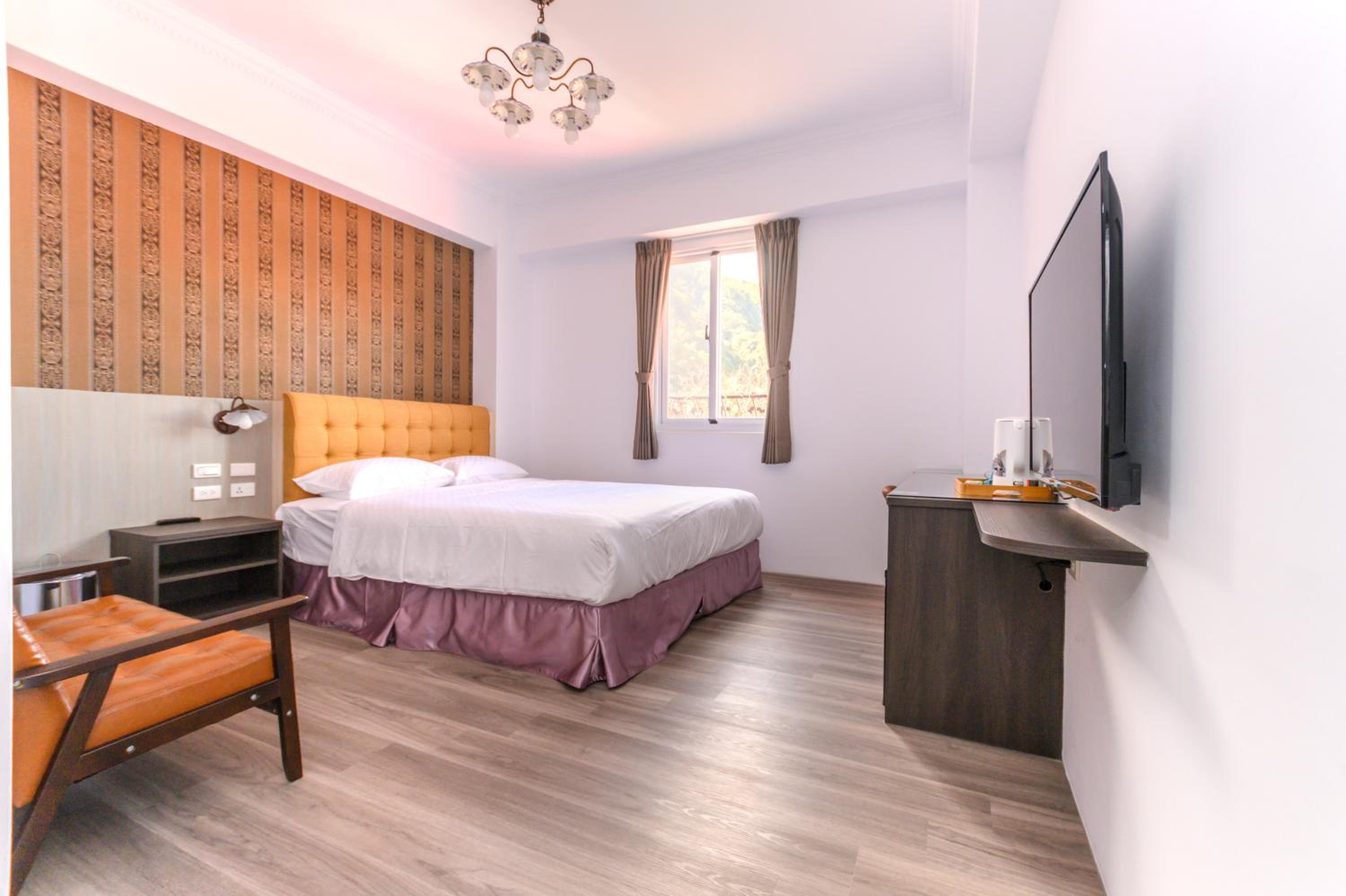 Double Room with Mountain View - Photo 2