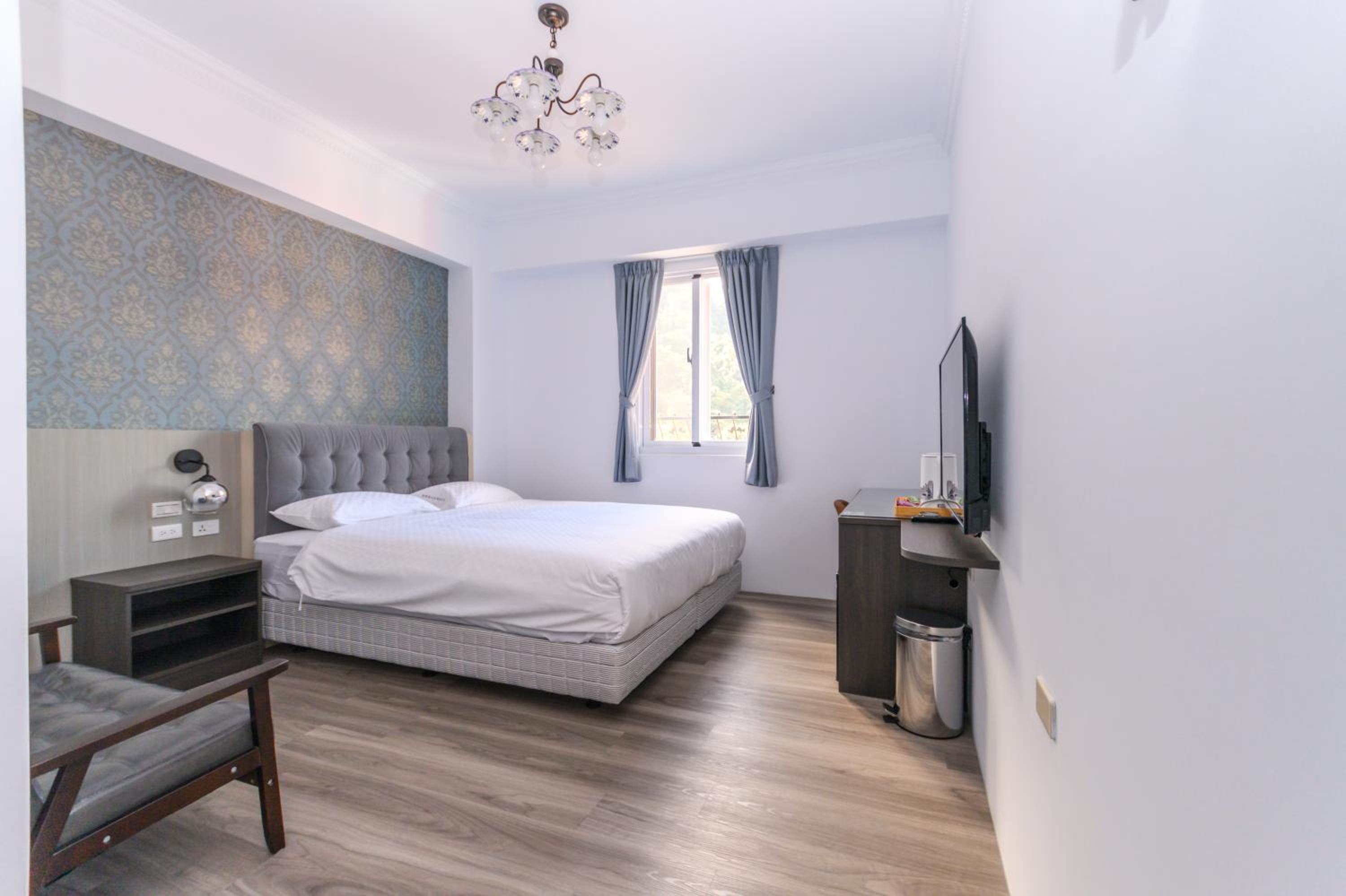 Double Room with Mountain View - Photo 4