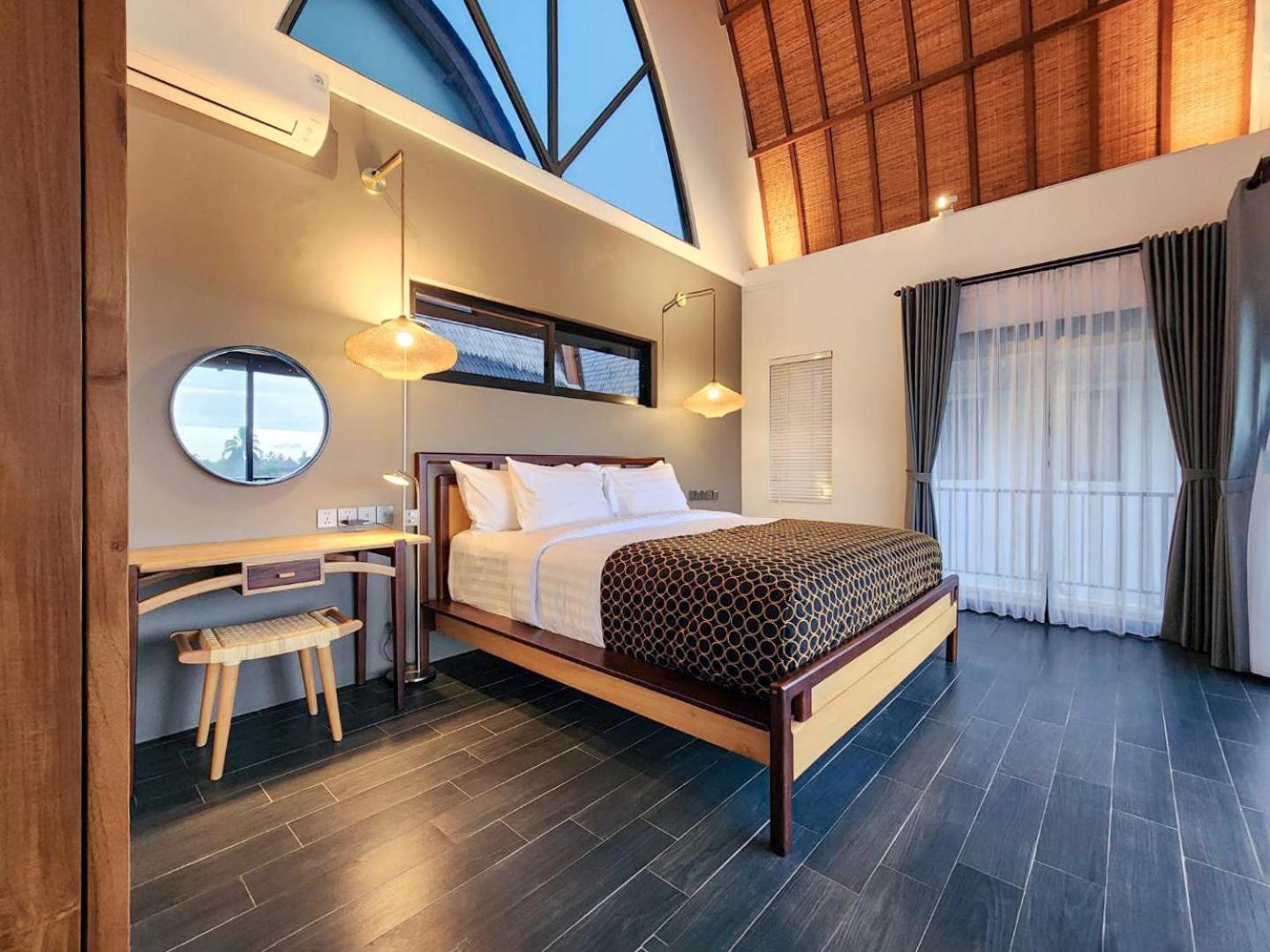 Two-Bedroom Villa - Photo 13