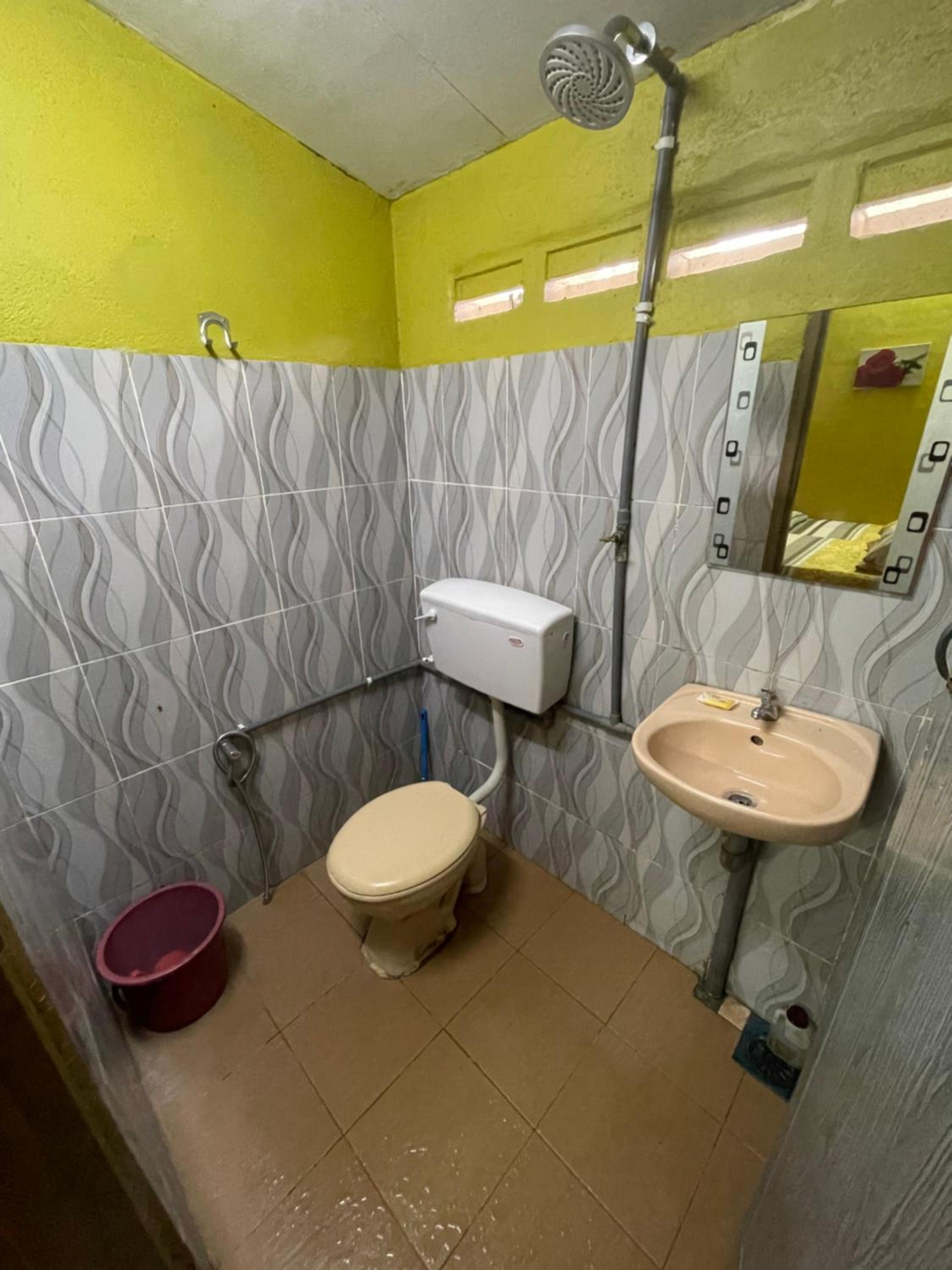 Budget Single Room photo 3
