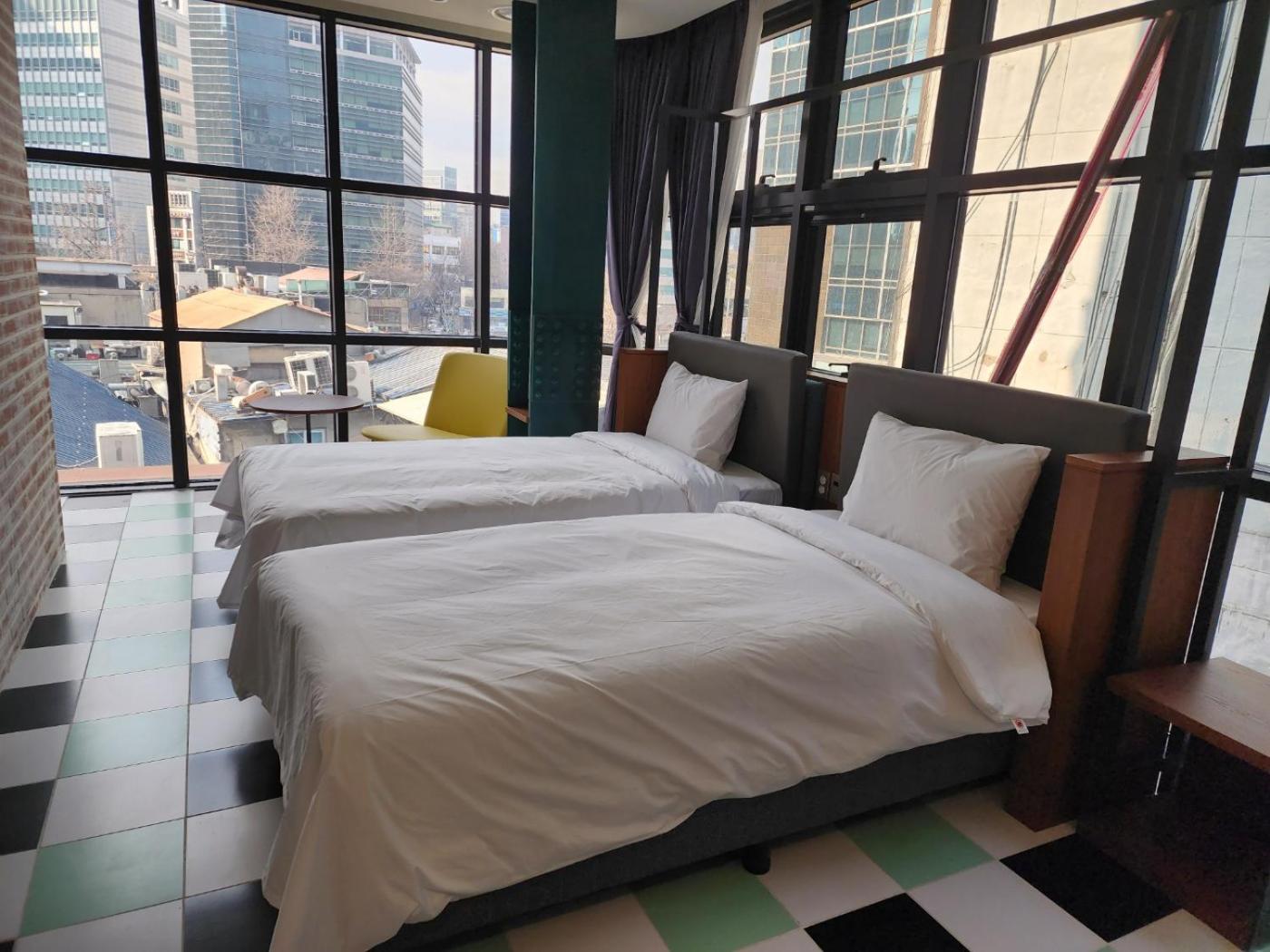 Standard Twin Room - Photo 1