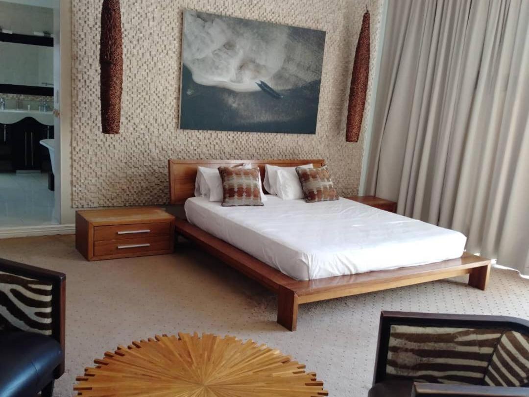 Deluxe King Room photo 1