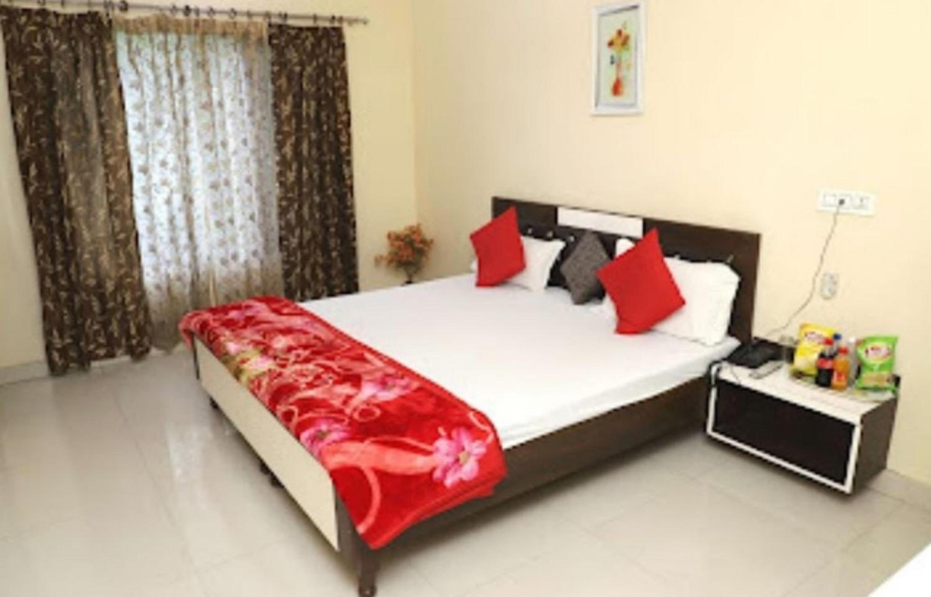 Standard Double Room photo 2