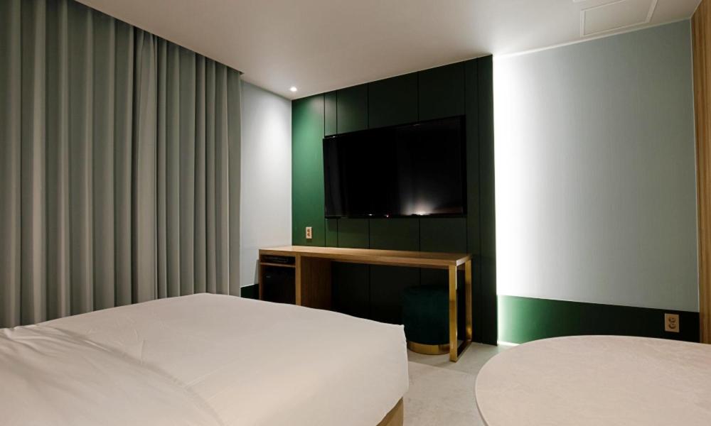 Deluxe Pretty Room Bathtub - Photo 4